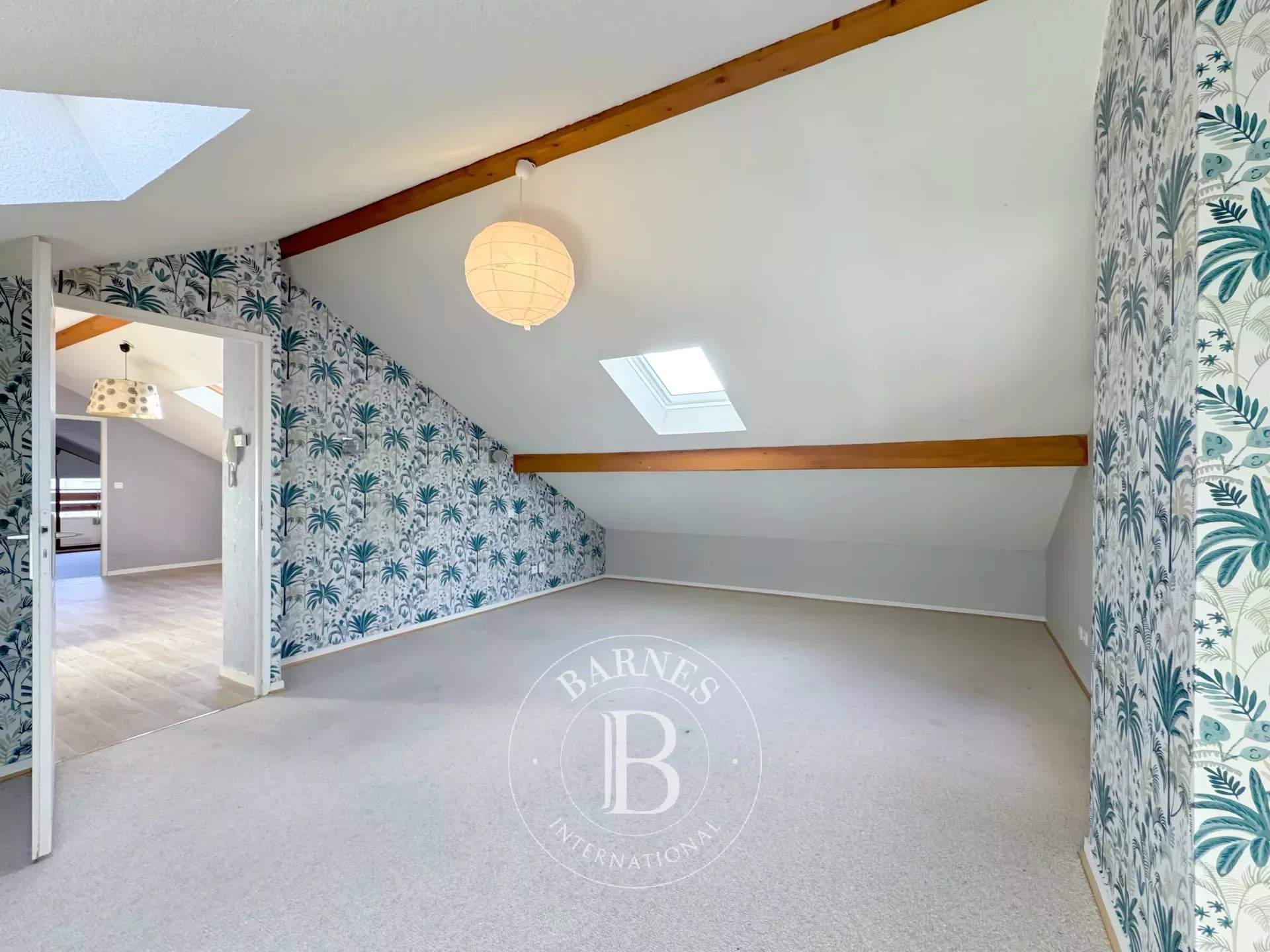 Aix-les-Bains  - Appartement 6 Pi&egrave;ces 4 Chambres - picture 3