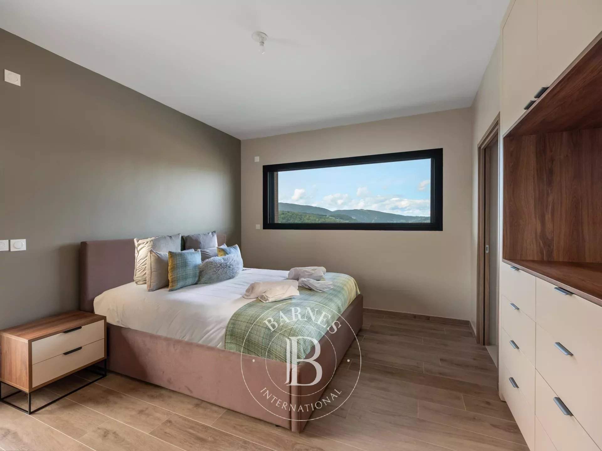 Rumilly  - Apartment 4 Bedrooms - picture 12