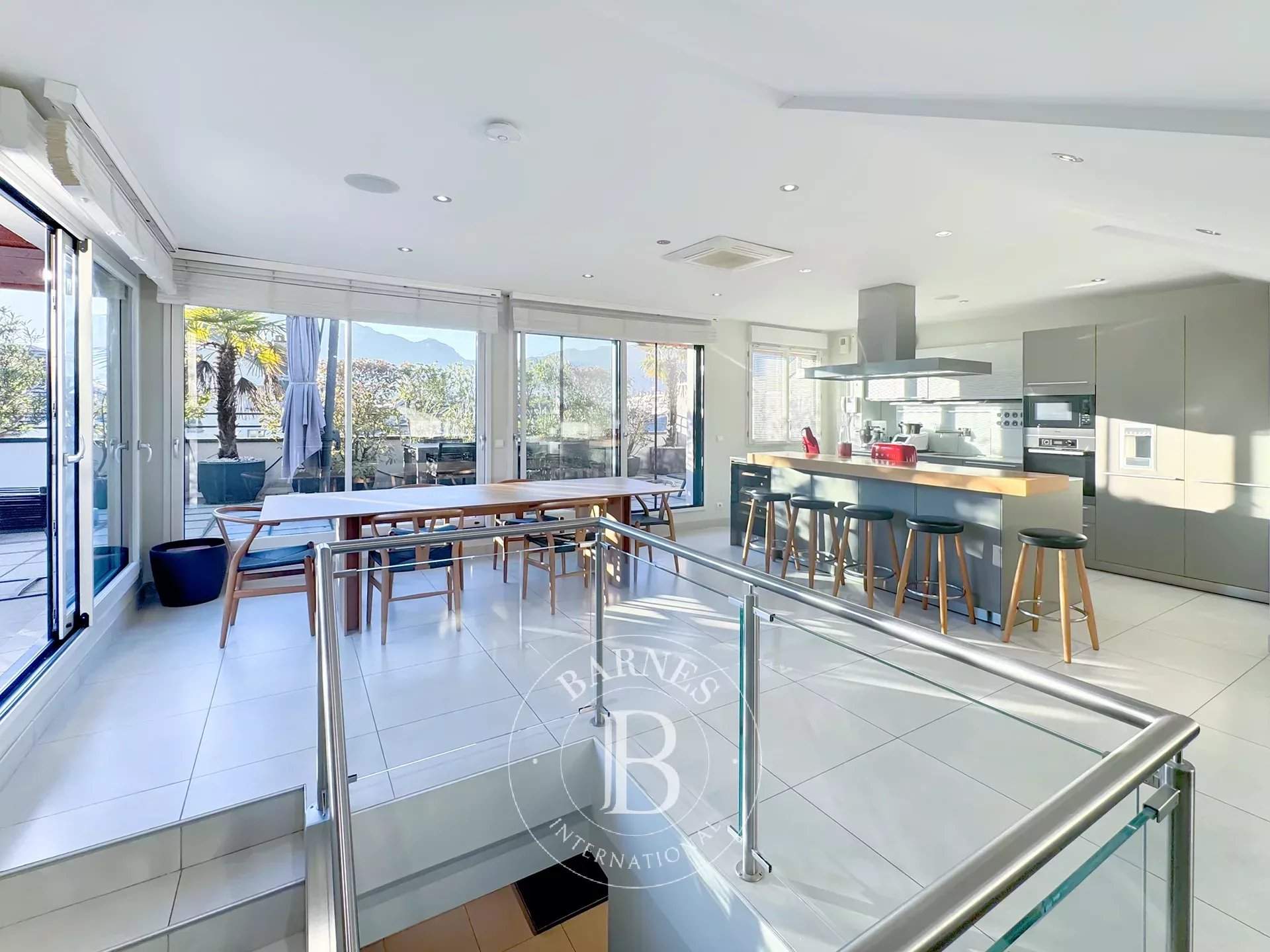 Aix-les-Bains  - Appartement 6 Pi&egrave;ces 4 Chambres - picture 9