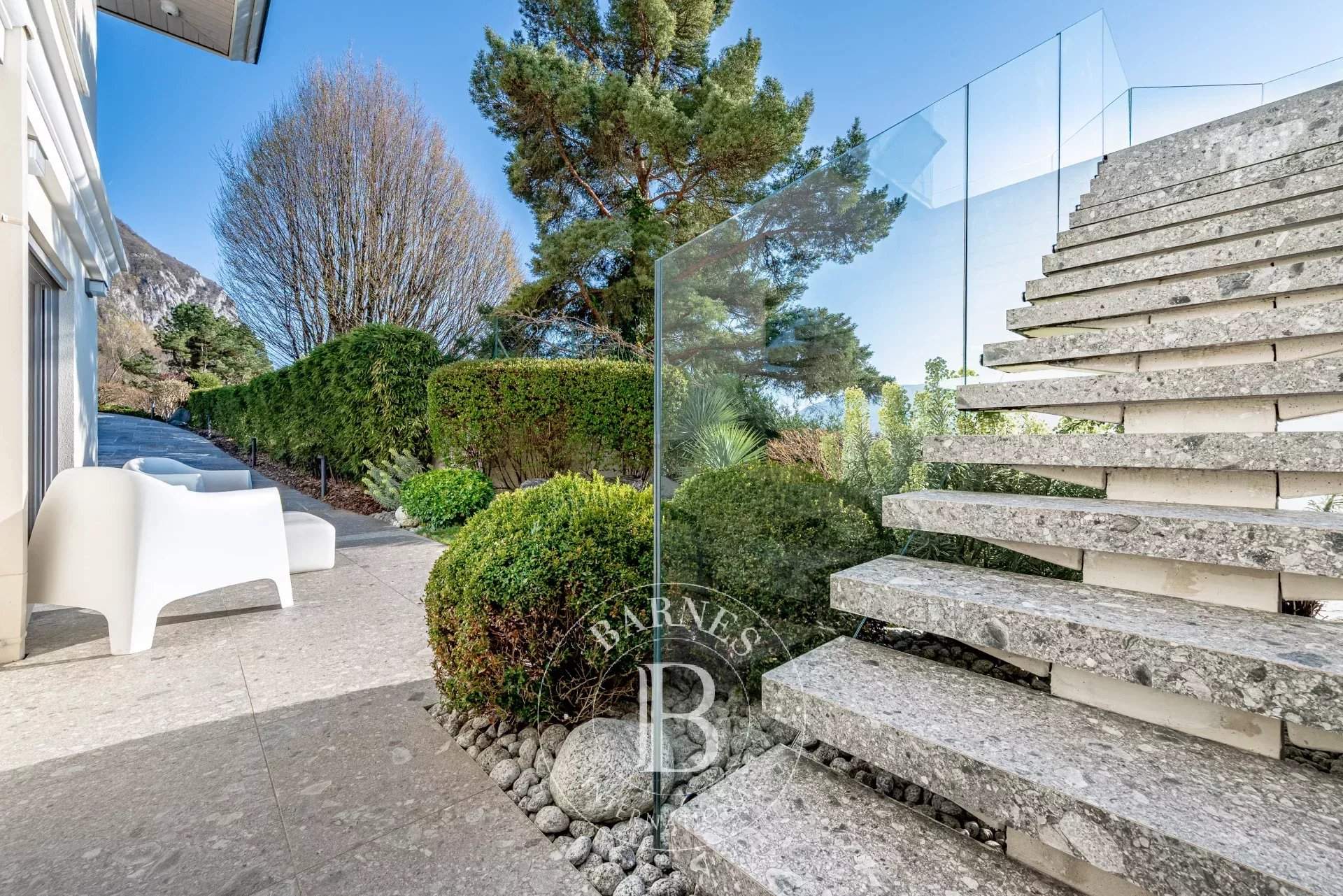 Annecy  - Villa 8 Pi&egrave;ces 7 Chambres - picture 11