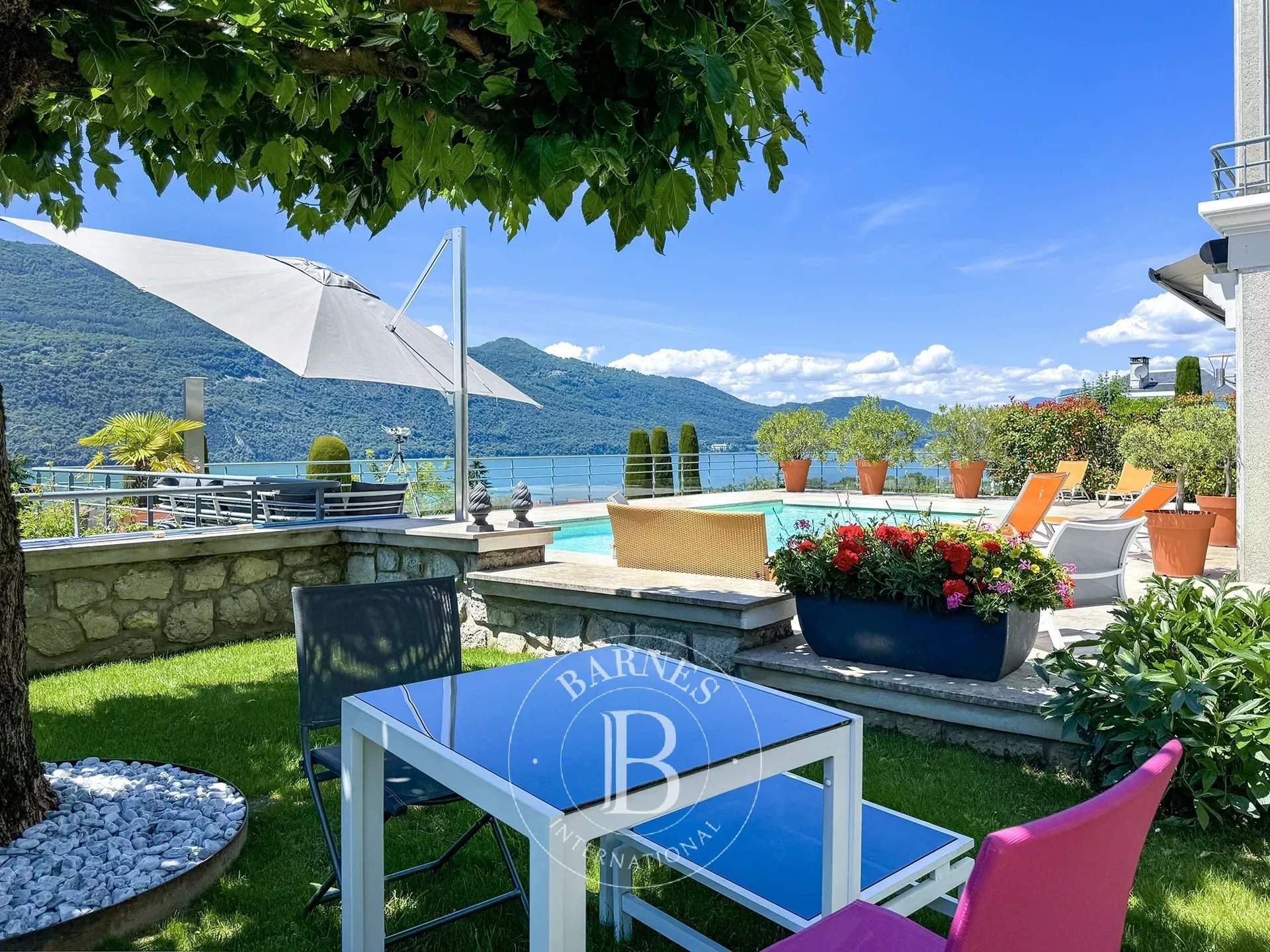 Aix-les-Bains  - Maison 12 Pi&egrave;ces 4 Chambres - picture 10