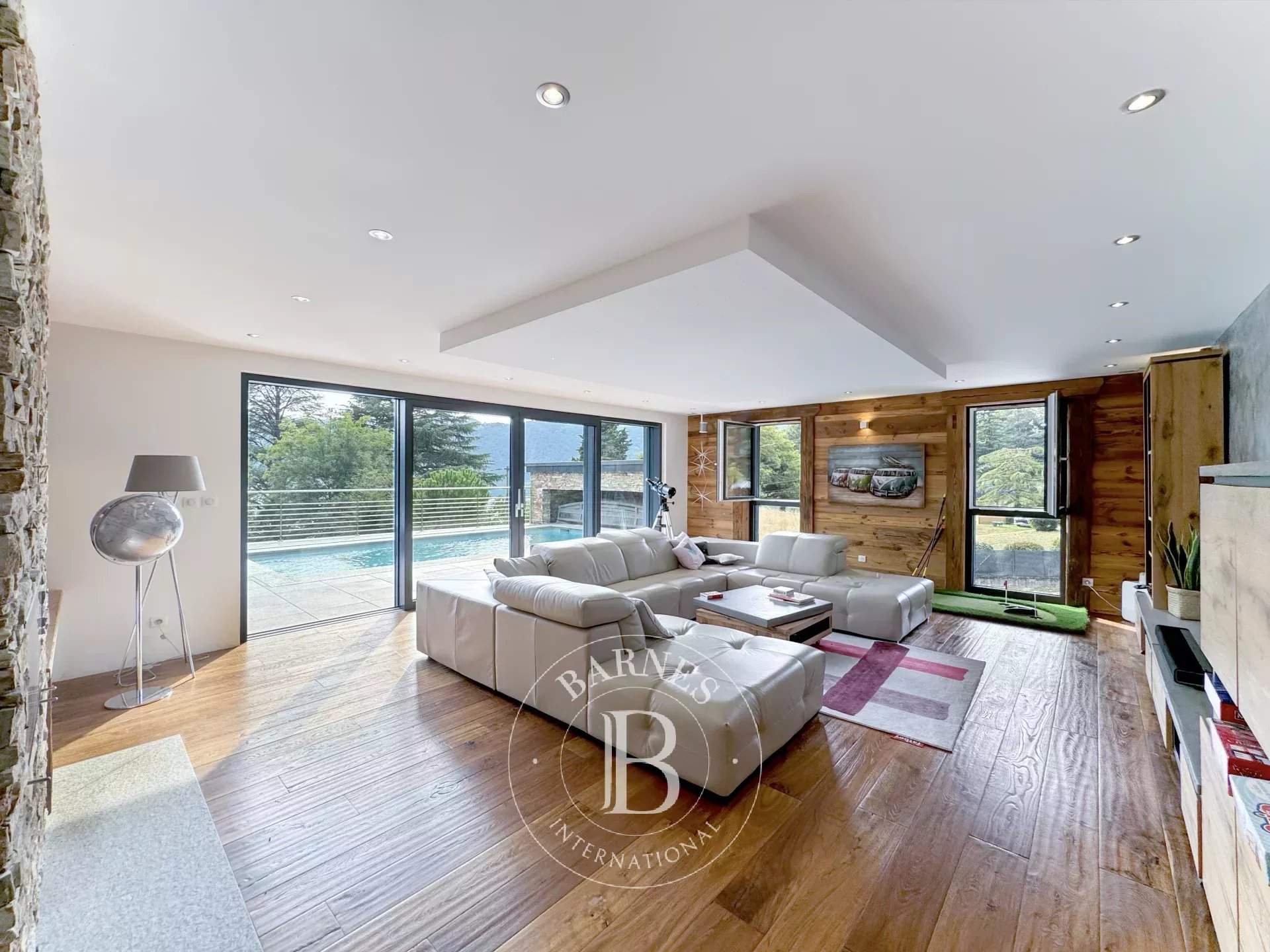 Aix-les-Bains  - Maison 8 Pi&egrave;ces 5 Chambres - picture 17