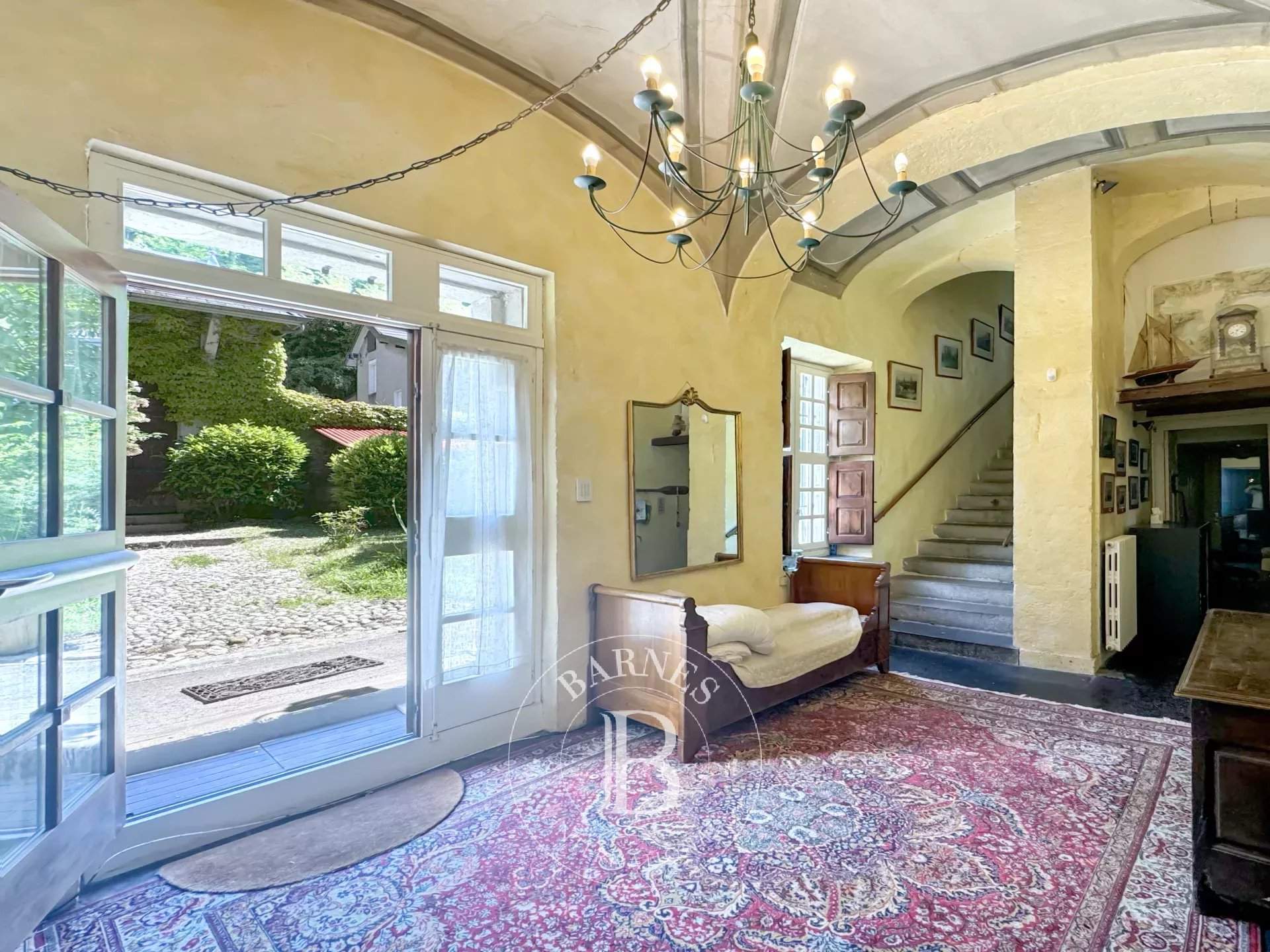 Chambéry  - Propriété 15 Pièces 9 Chambres - picture 5