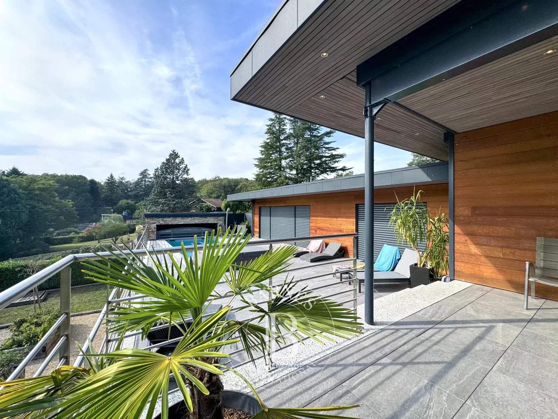 Aix-les-Bains  - Maison 8 Pi&egrave;ces 5 Chambres - picture 13