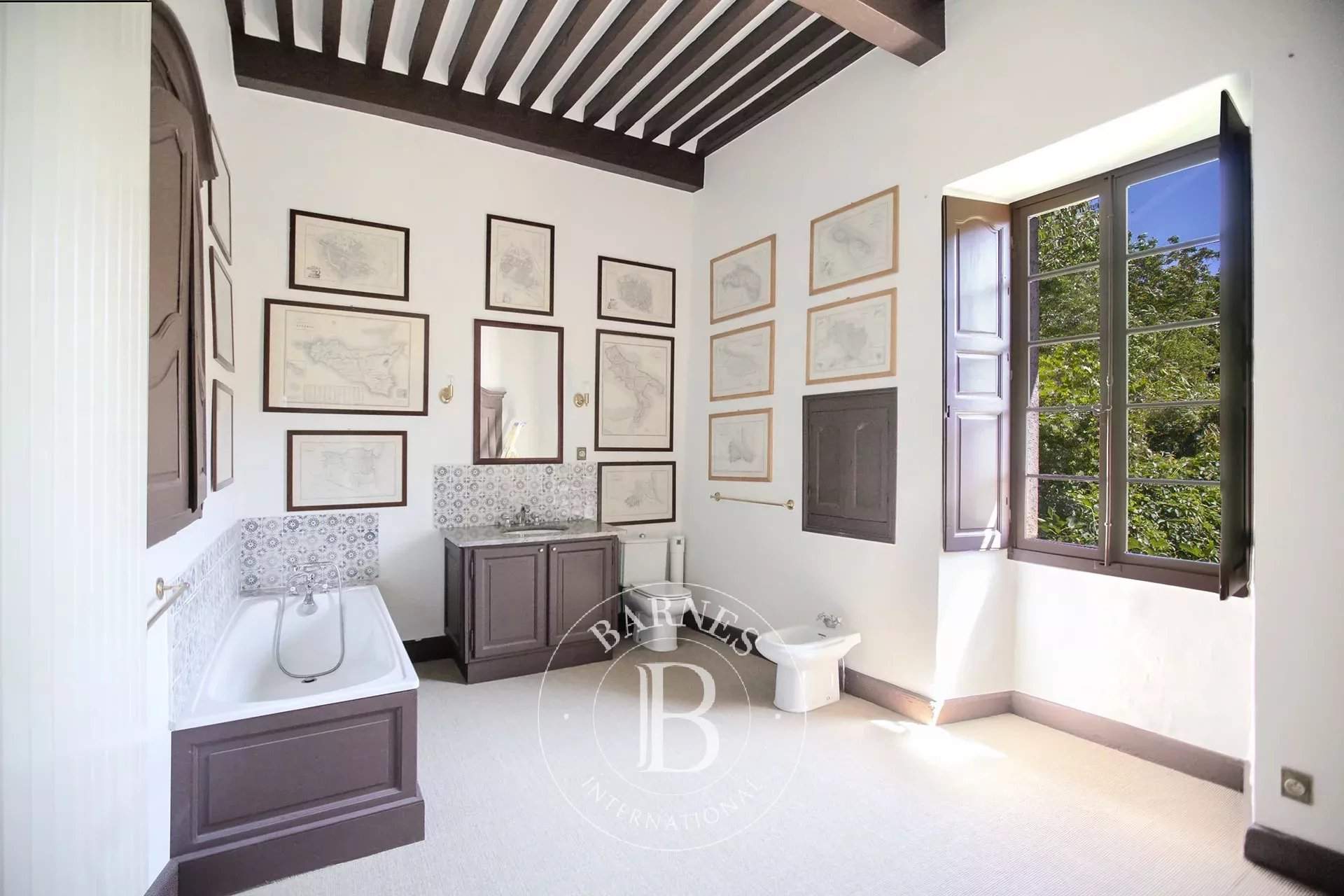 Aix-les-Bains  - Finca 18 Cuartos 6 Habitaciones - picture 10