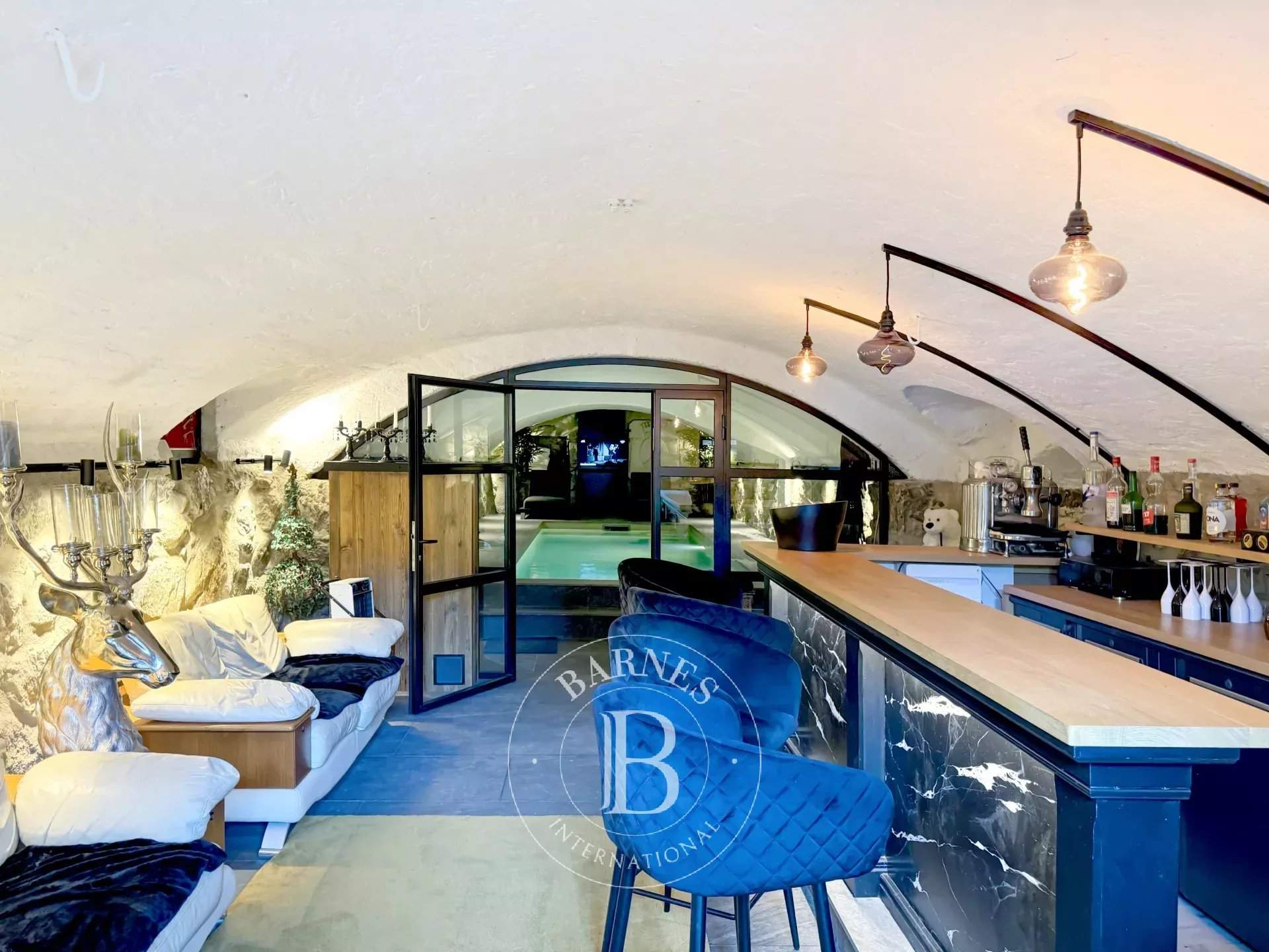 Chambéry  - Propriété 13 Pi&egrave;ces 7 Chambres - picture 8