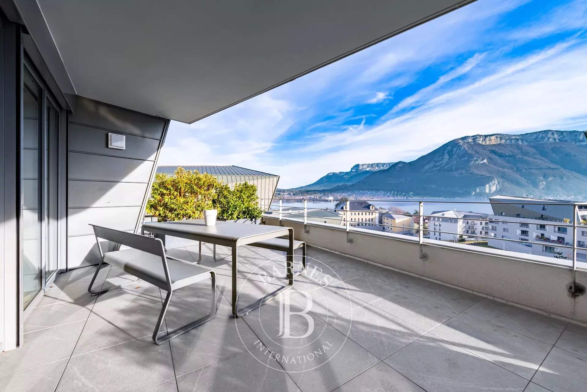 Annecy  - Piso 5 Cuartos 3 Habitaciones - picture 2