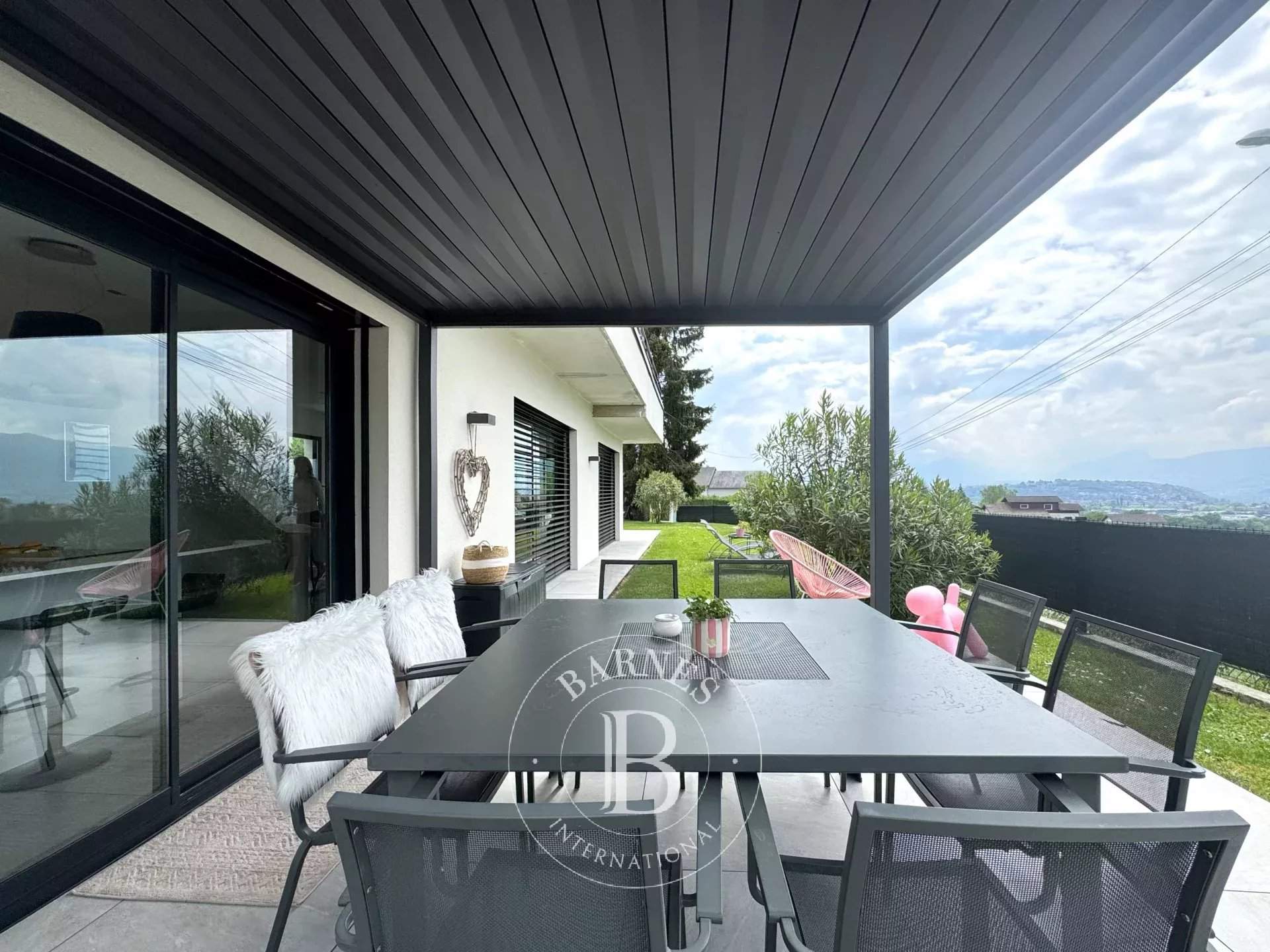 Drumettaz-Clarafond  - Maison 6 Pi&egrave;ces 4 Chambres - picture 9