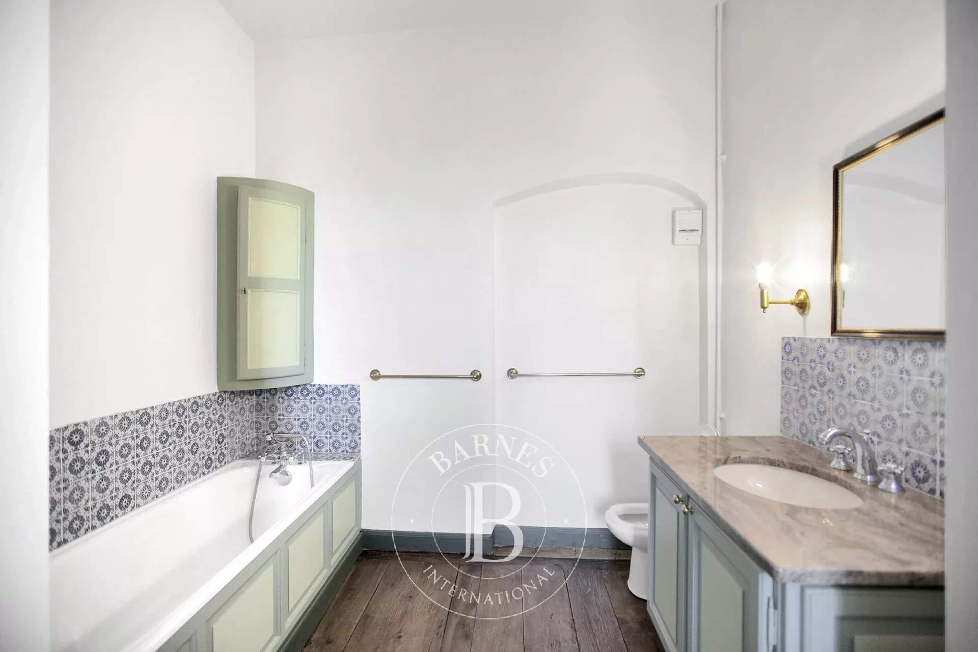 Aix-les-Bains  - Finca 18 Cuartos 6 Habitaciones - picture 12