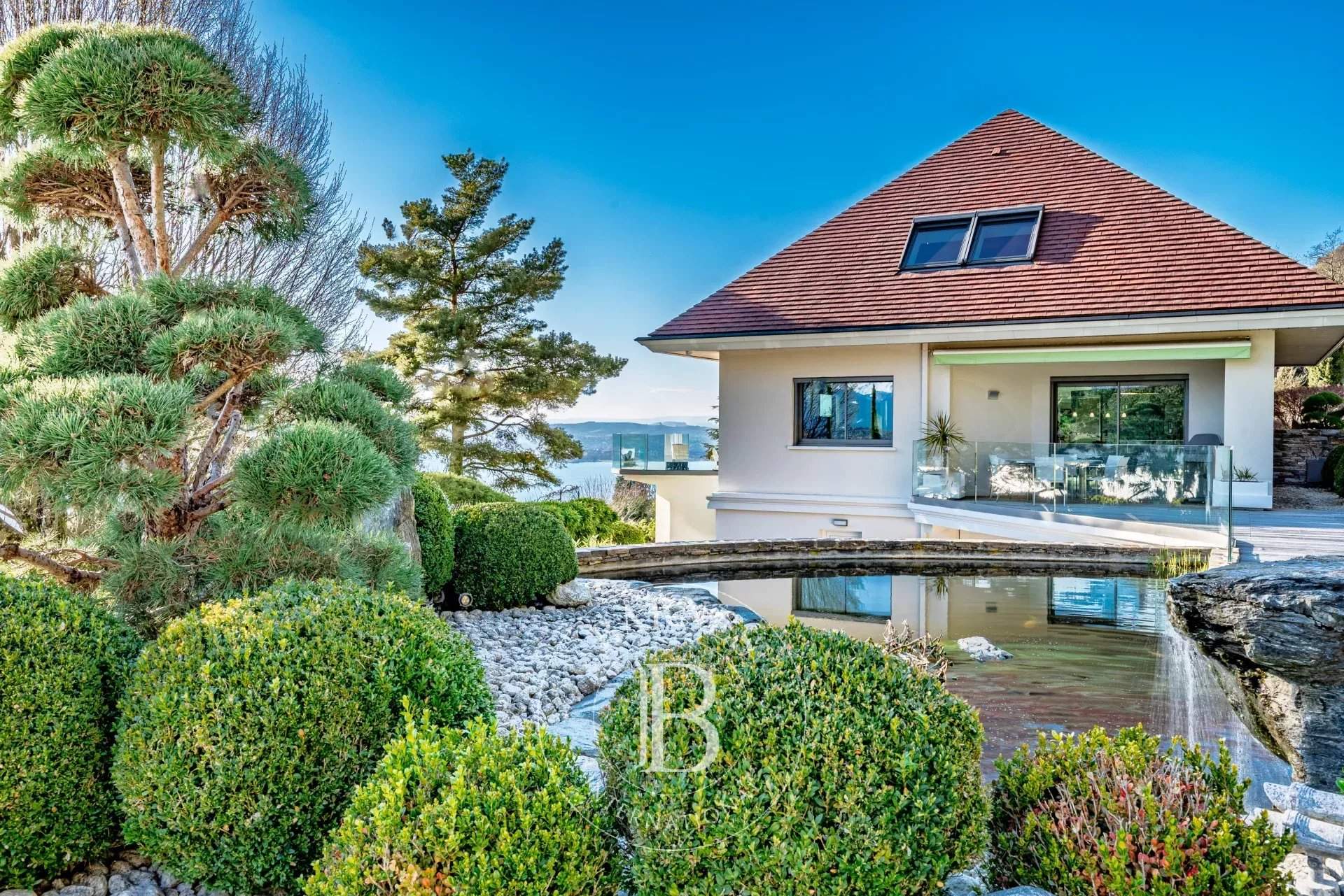 Annecy  - Villa 8 Pi&egrave;ces 7 Chambres - picture 9