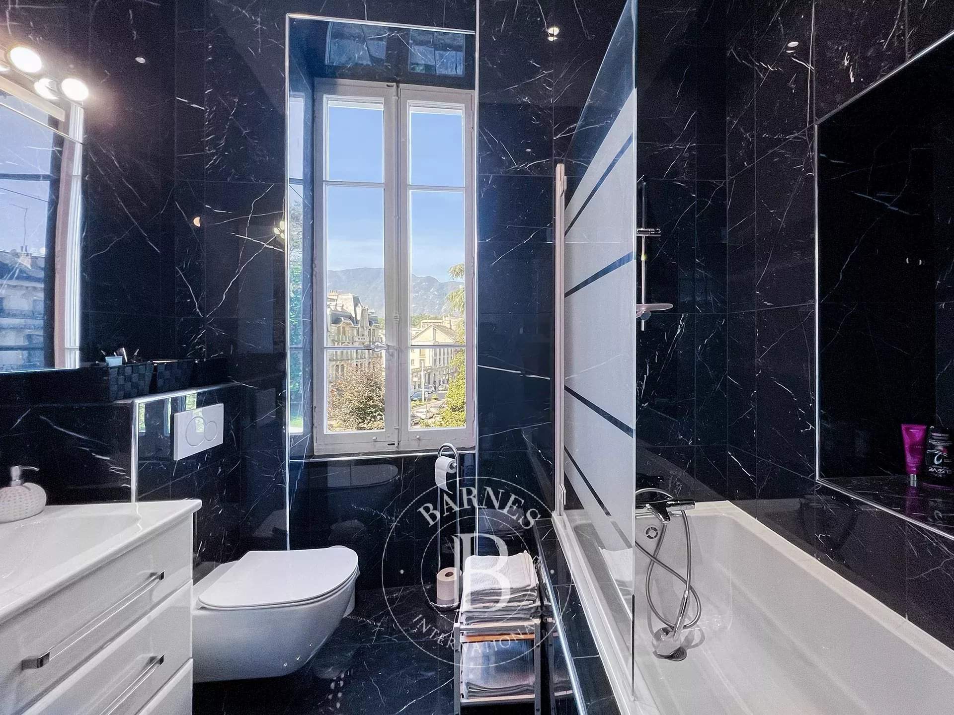 Aix-les-Bains  - Appartement 5 Pi&egrave;ces 4 Chambres - picture 10