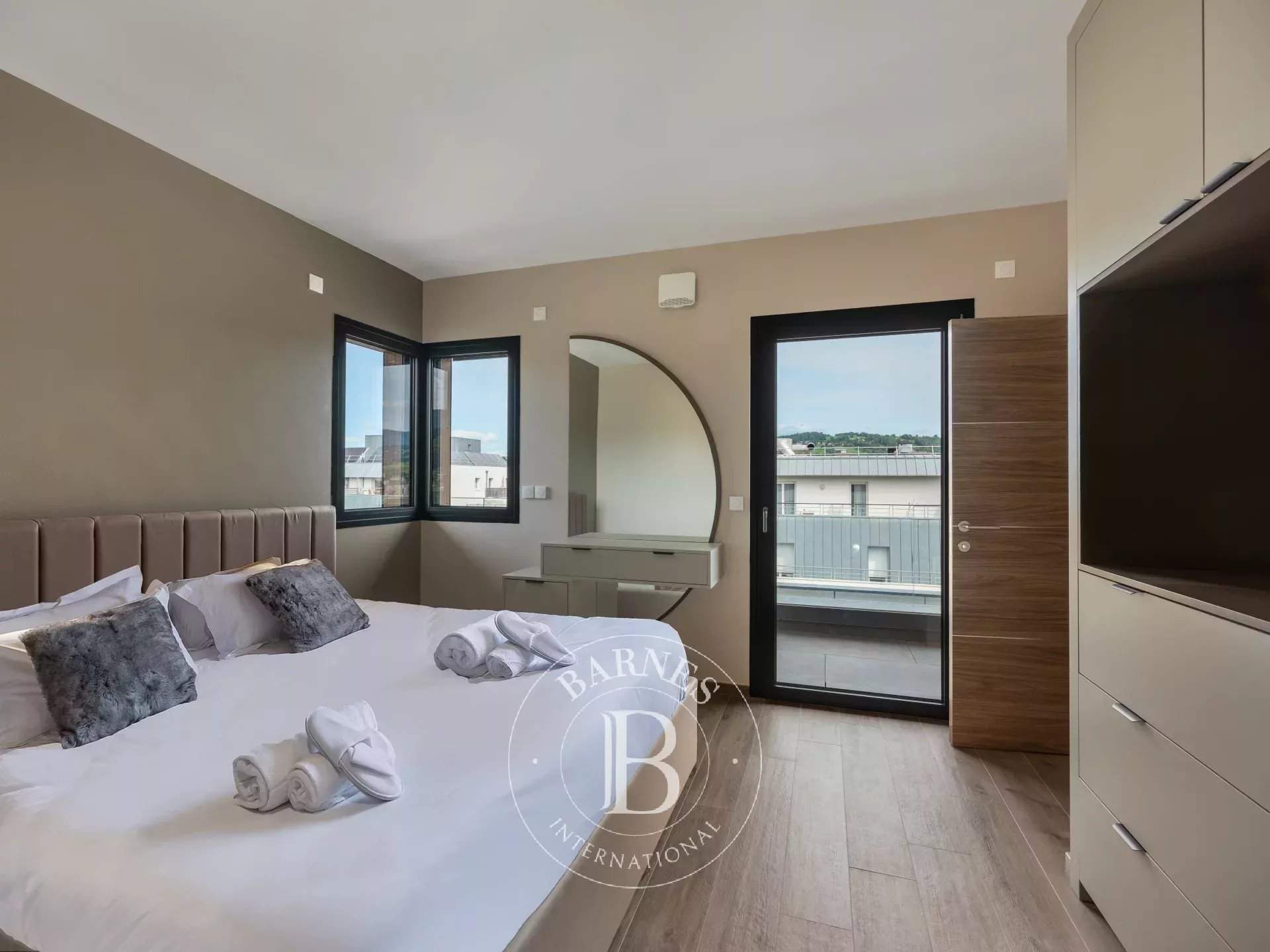 Rumilly  - Apartment 4 Bedrooms - picture 14