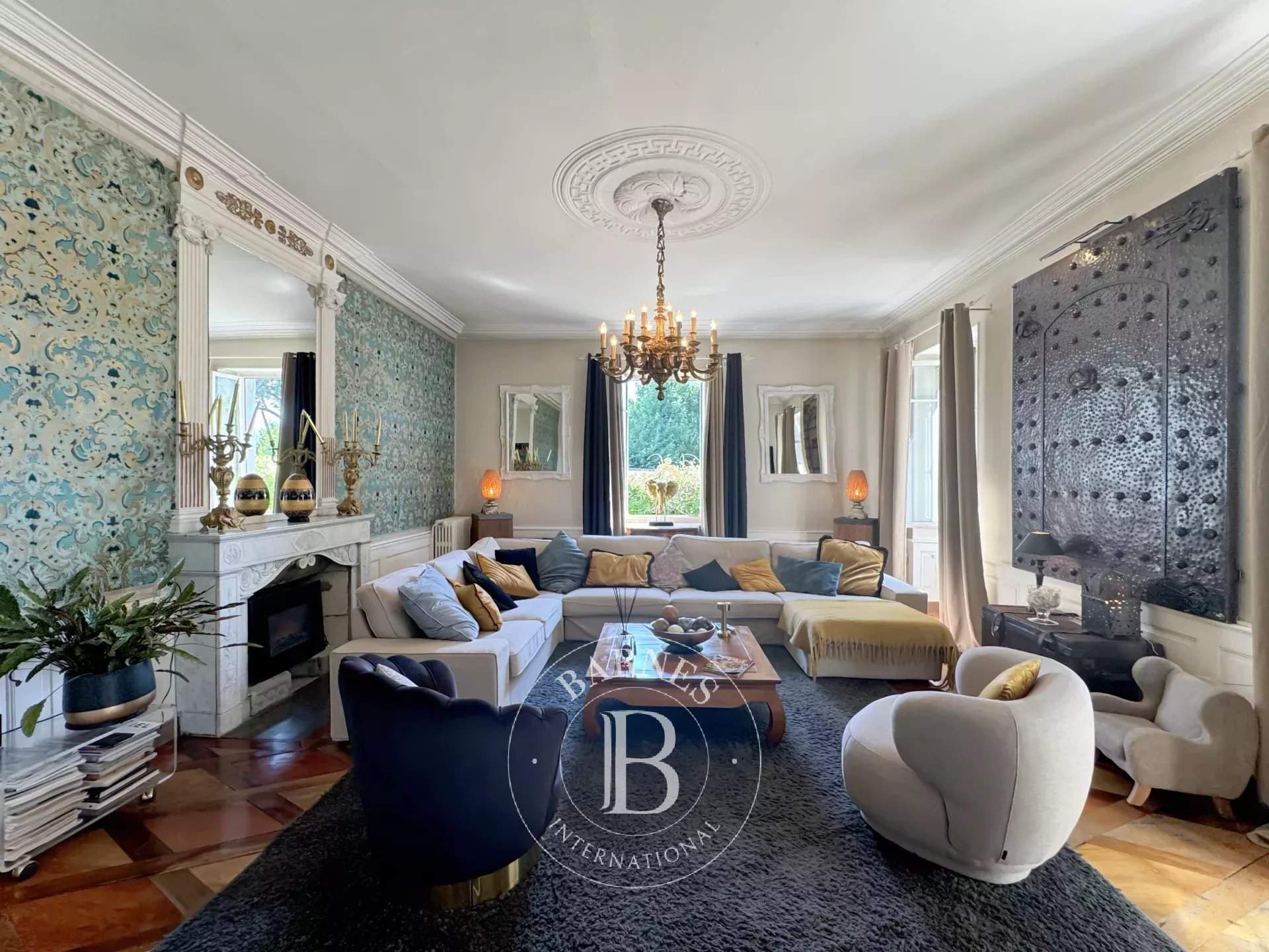 Chambéry  - Propriété 13 Pi&egrave;ces 7 Chambres - picture 6