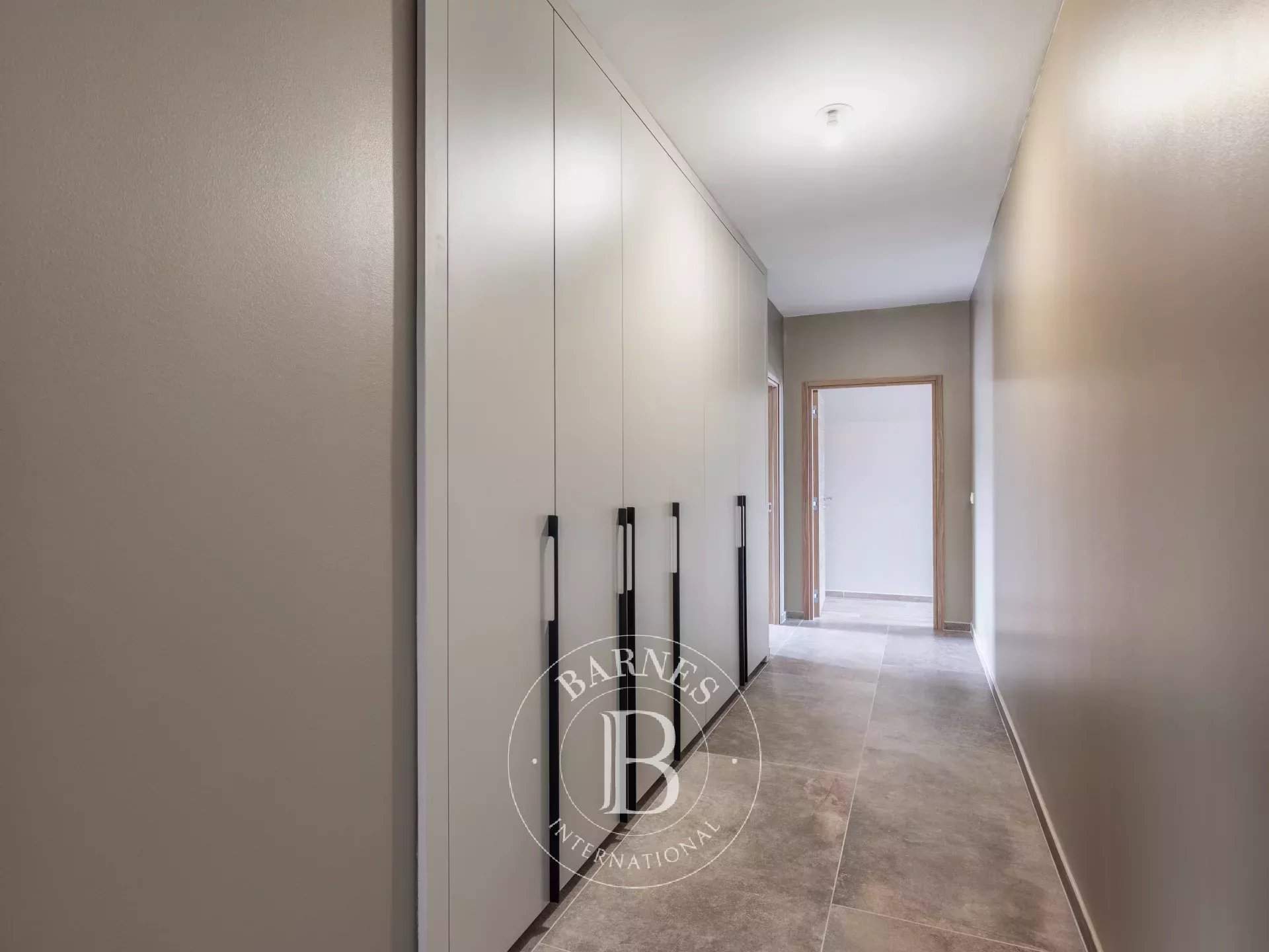 Rumilly  - Apartment 4 Bedrooms - picture 11