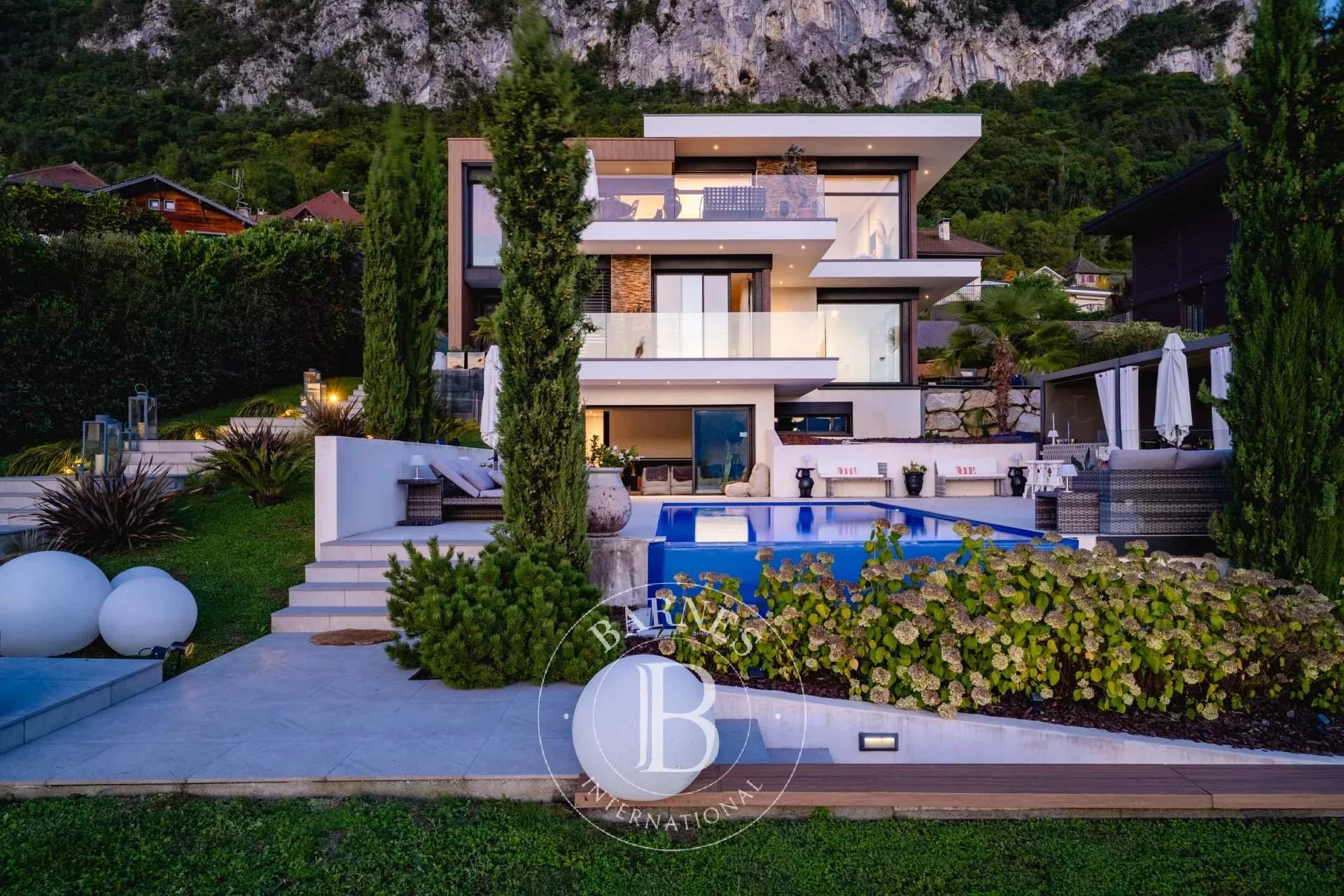 Annecy  - Villa 6 Pi&egrave;ces 4 Chambres - picture 4