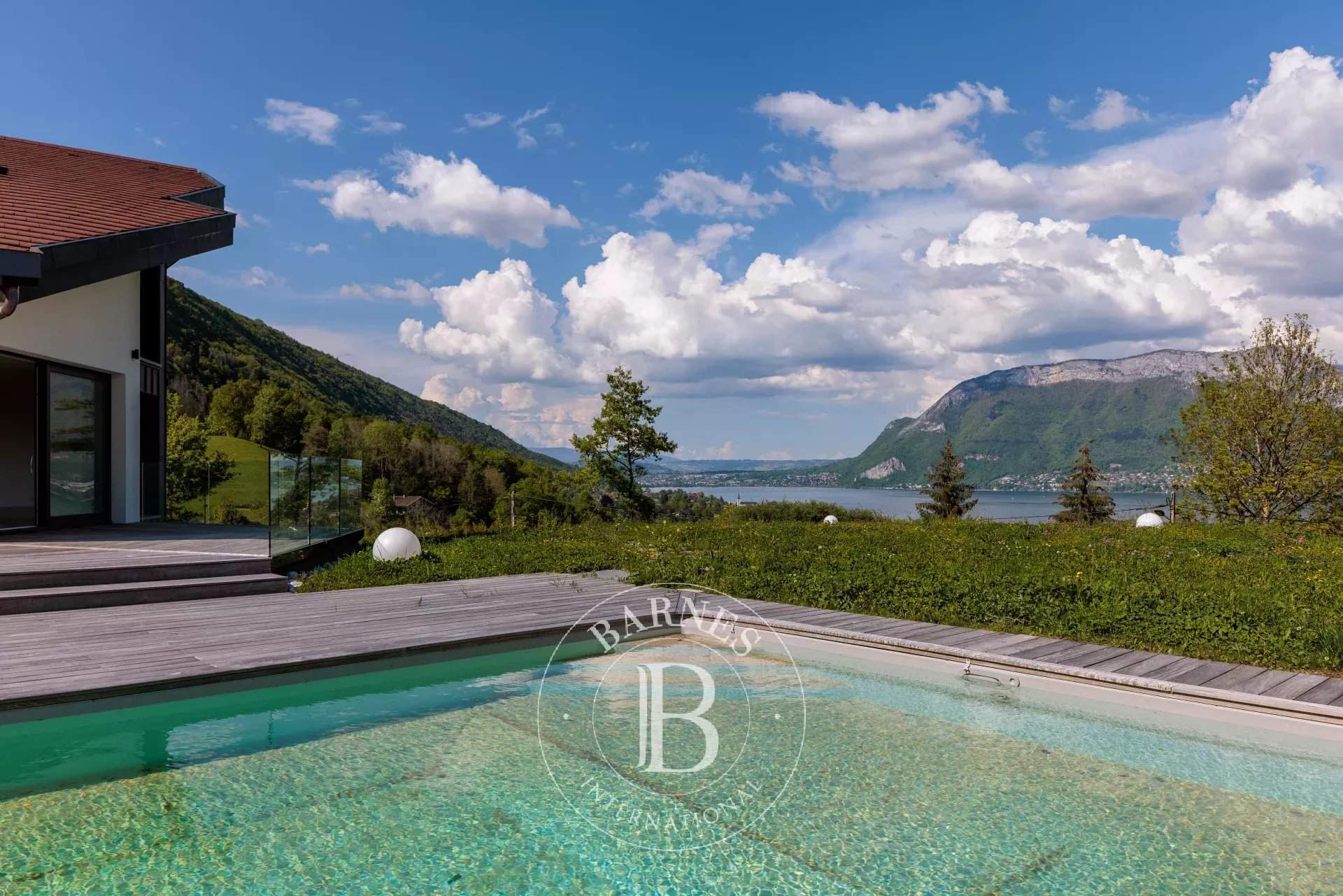 Sevrier  - Villa 7 Pi&egrave;ces 5 Chambres - picture 7