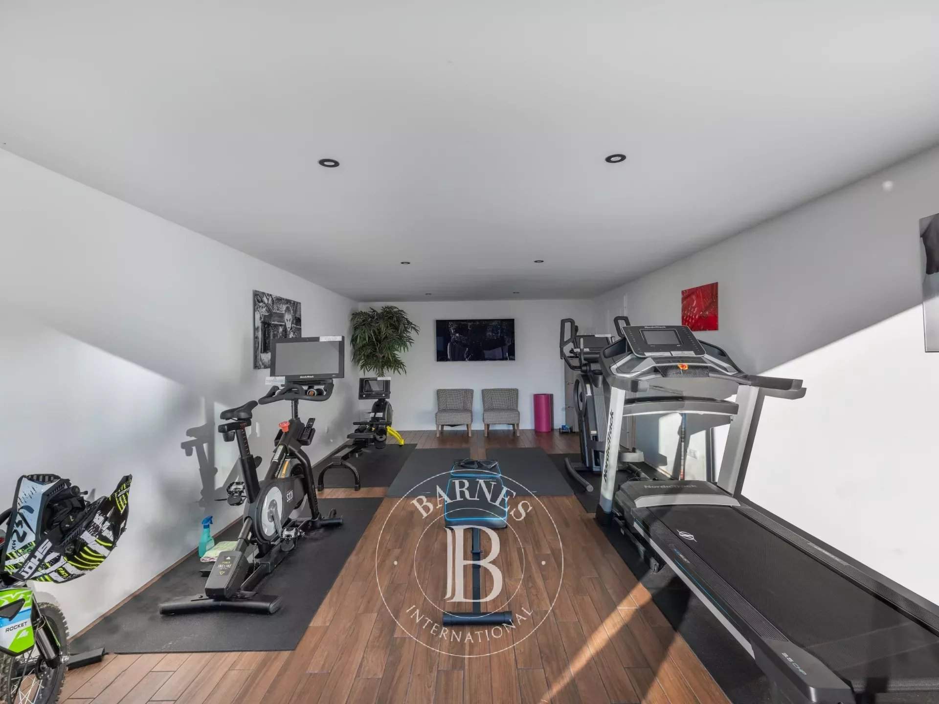 Annecy  - Villa 6 Pi&egrave;ces 4 Chambres - picture 8