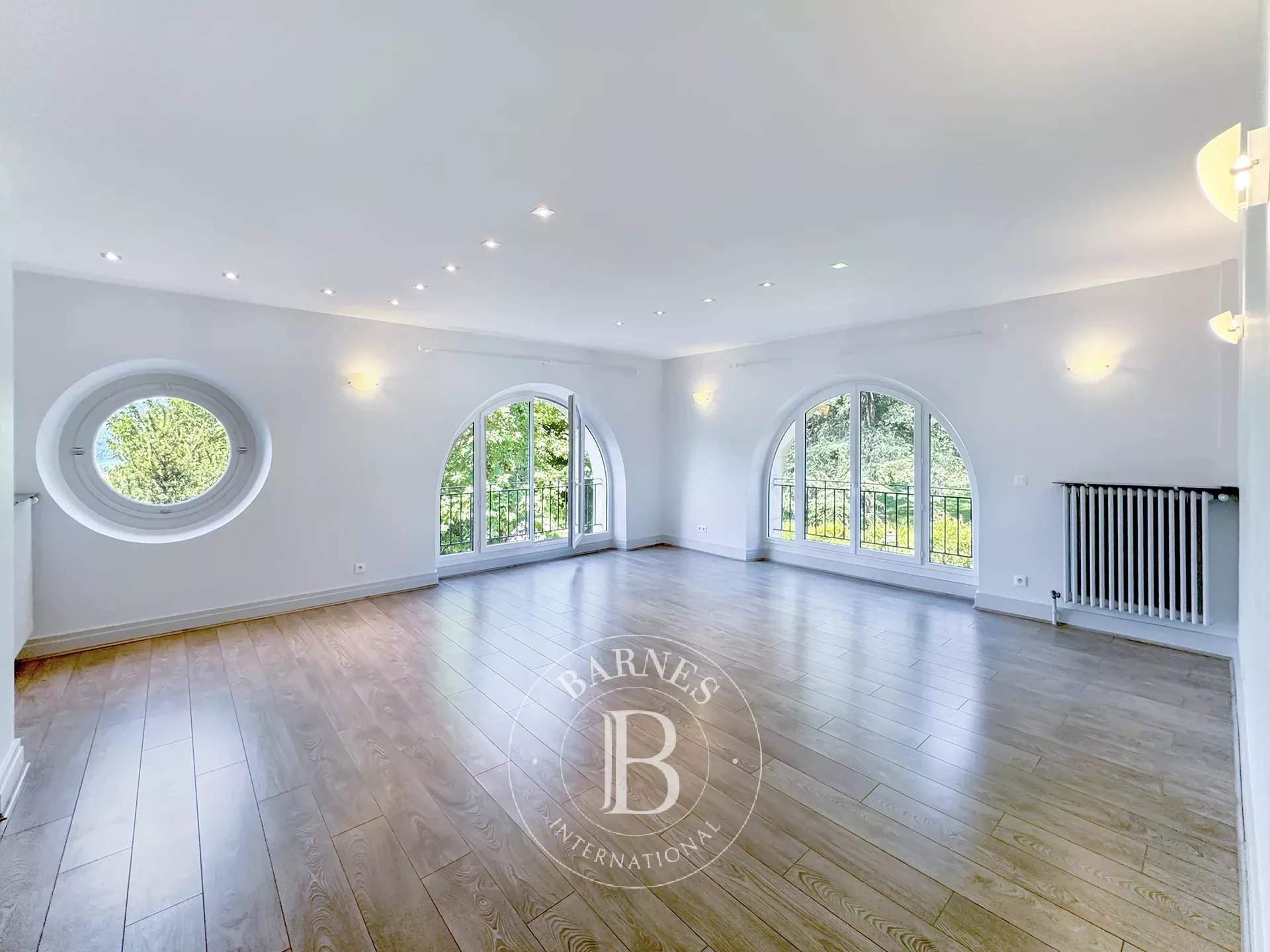 Aix-les-Bains  - Appartement 3 Pi&egrave;ces 2 Chambres - picture 2