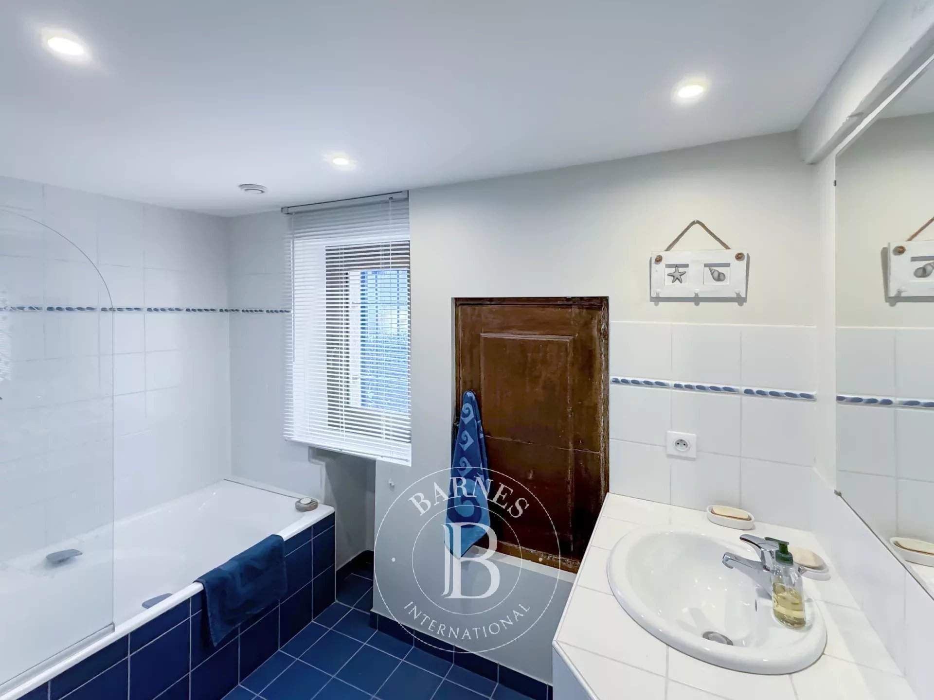 Chambéry  - House 4 Bedrooms - picture 10