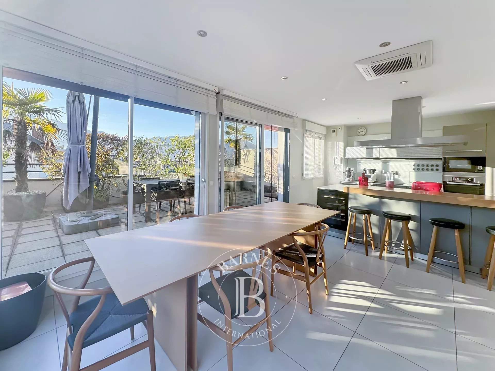 Aix-les-Bains  - Appartement 6 Pi&egrave;ces 4 Chambres - picture 1