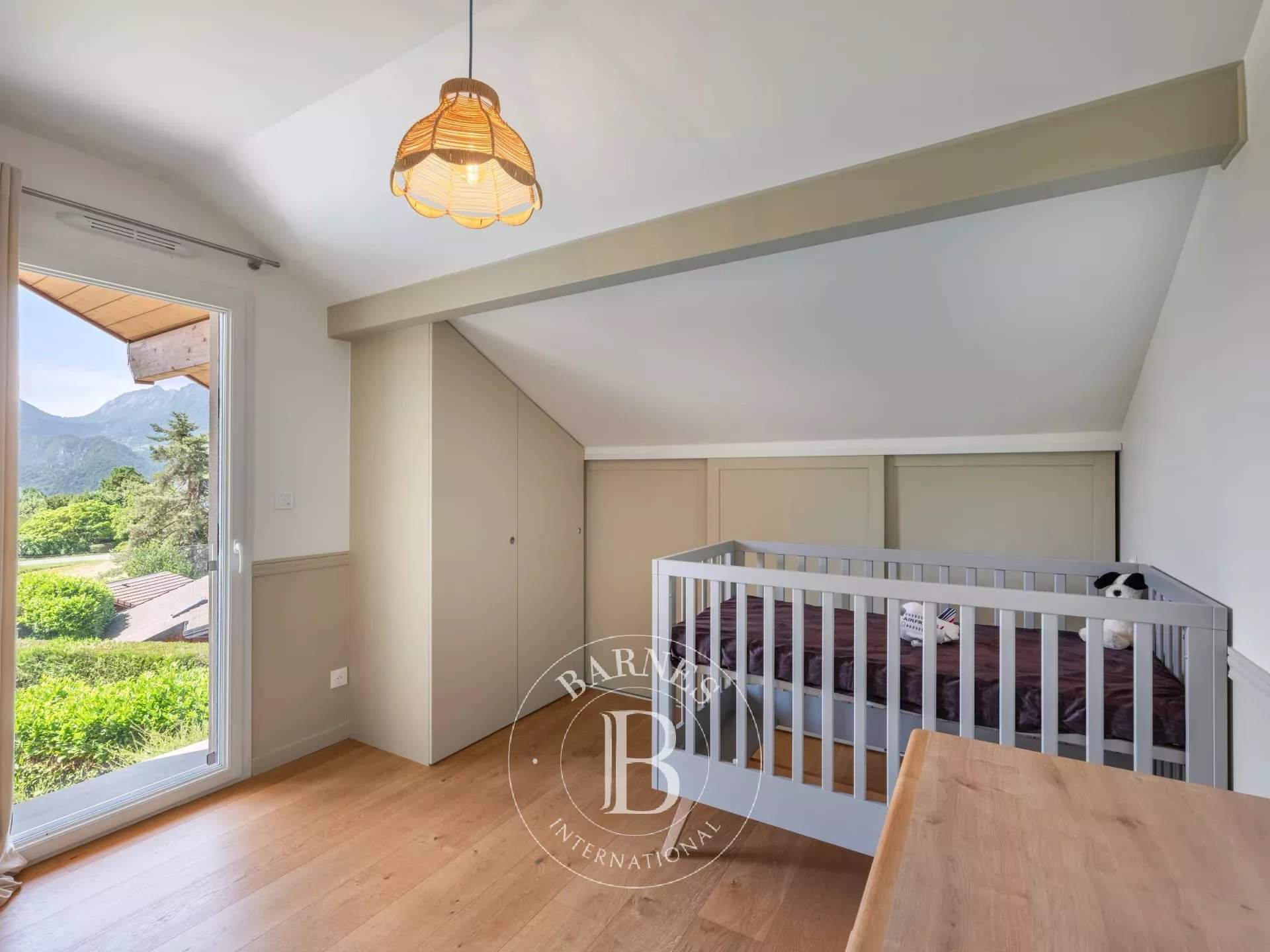 Talloires-Montmin  - House 4 Bedrooms - picture 11