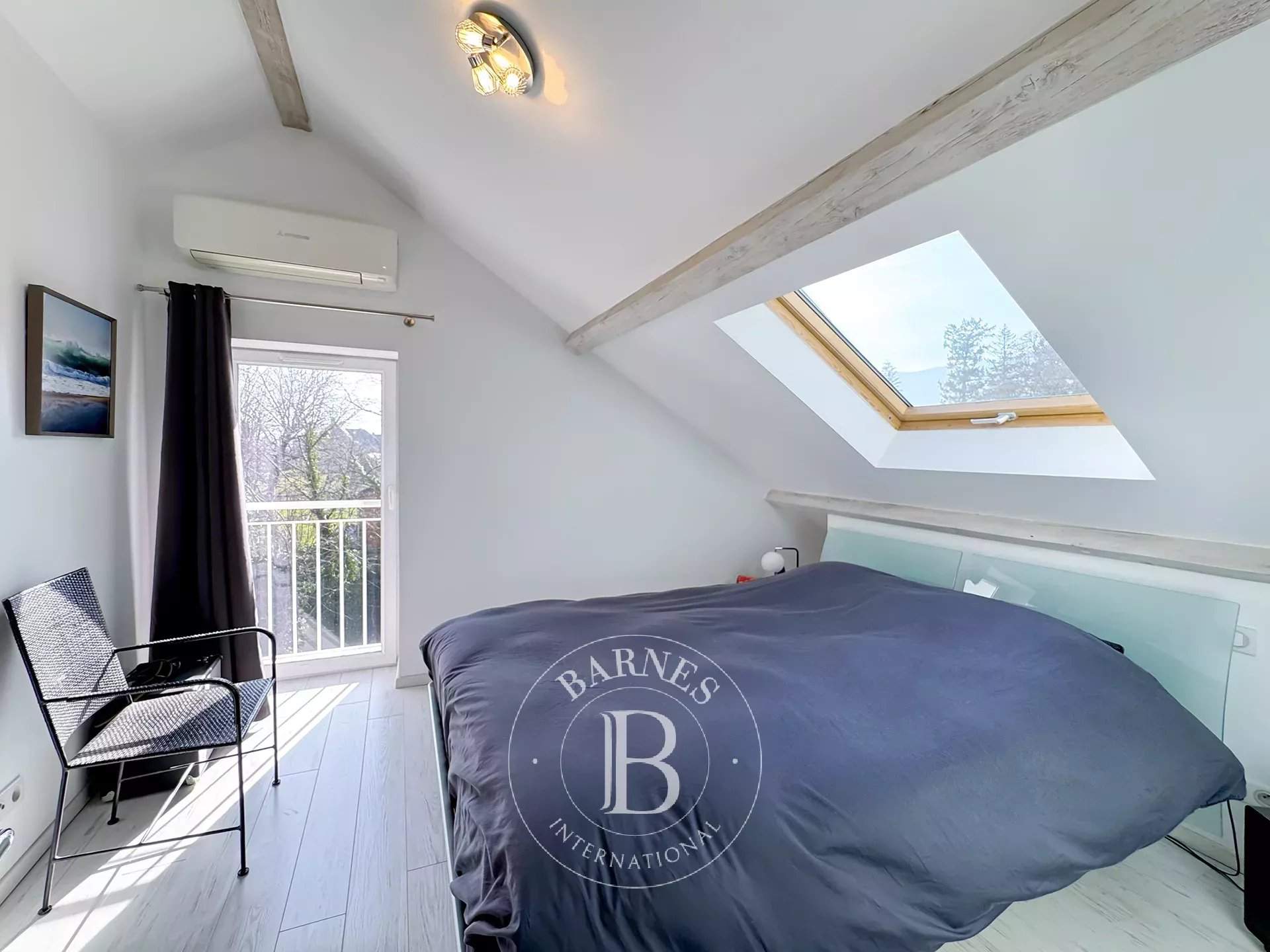 Aix-les-Bains  - Maison 8 Pi&egrave;ces 5 Chambres - picture 11