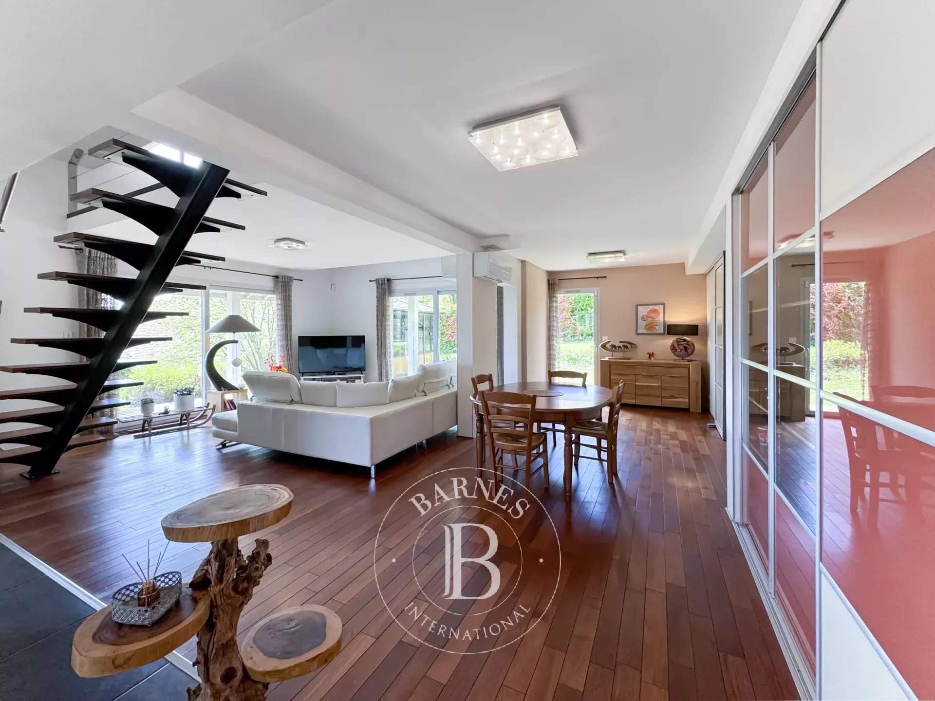 Saint-Alban-Leysse  - Maison 6 Pi&egrave;ces 4 Chambres - picture 4