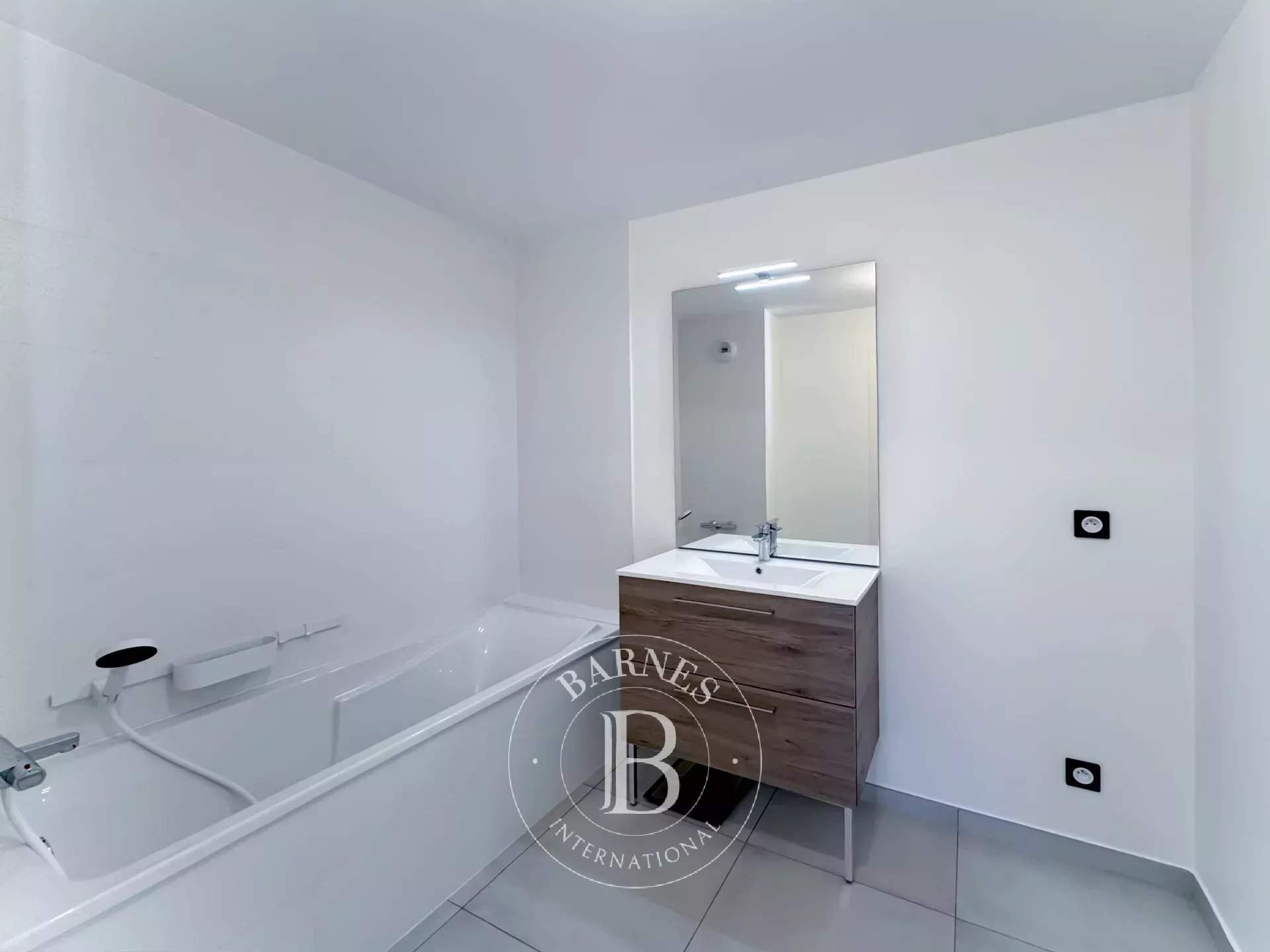 Aix-les-Bains  - Apartment 3 Bedrooms - picture 6