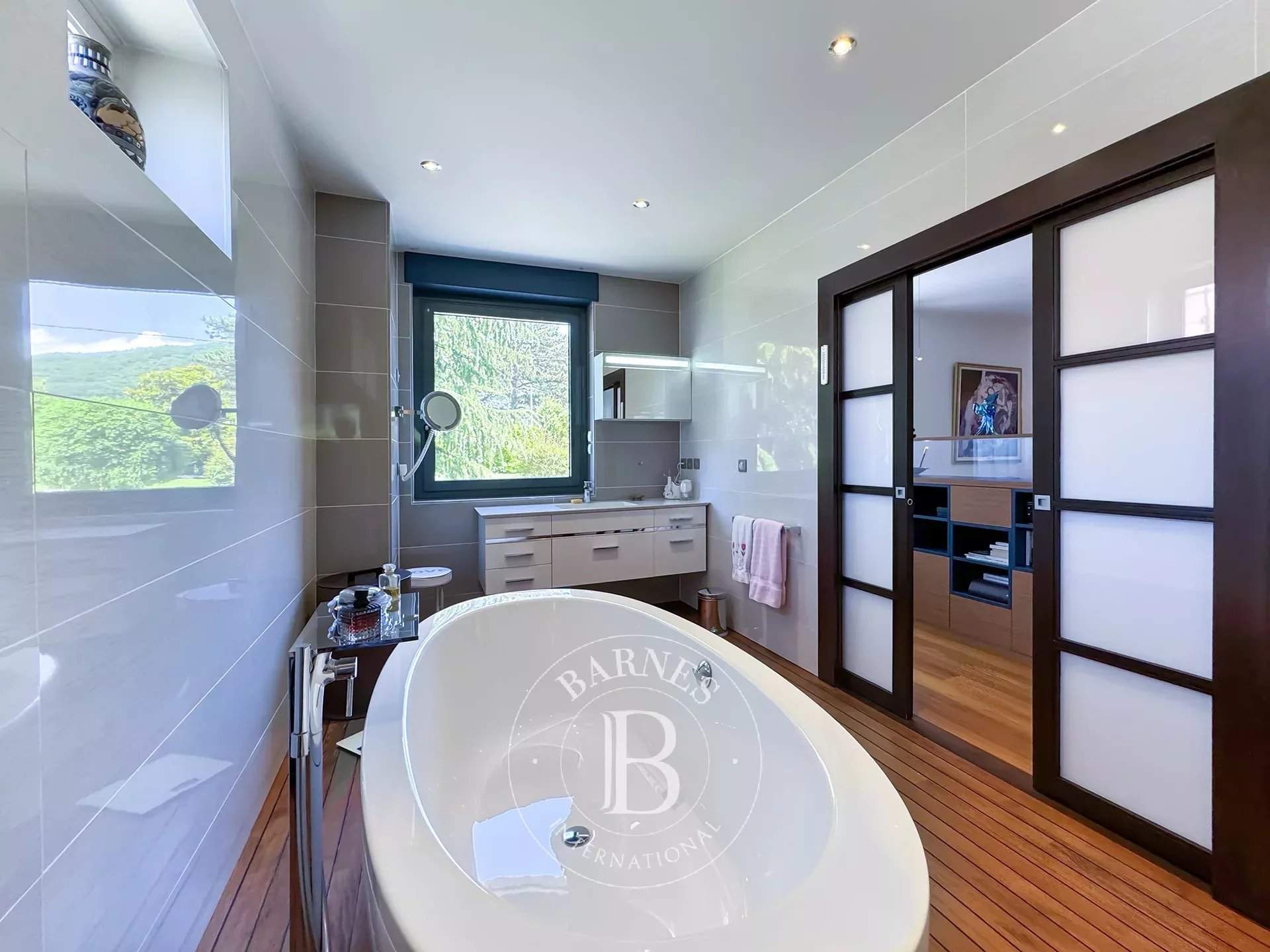 Aix-les-Bains  - Maison 12 Pi&egrave;ces 4 Chambres - picture 15