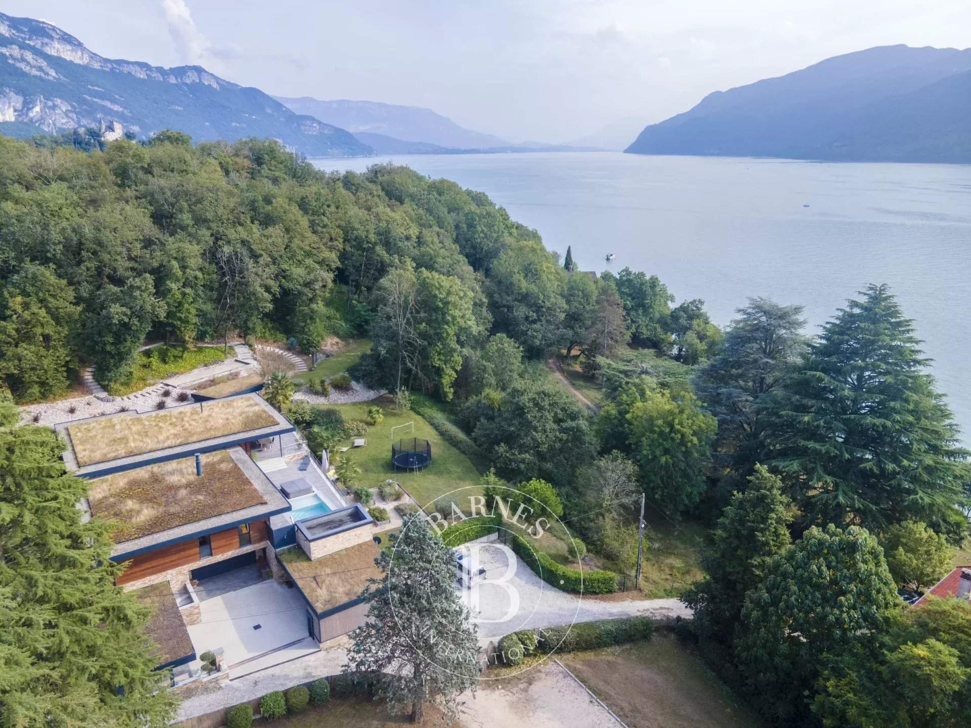 Aix-les-Bains  - Maison 8 Pi&egrave;ces 5 Chambres - picture 11