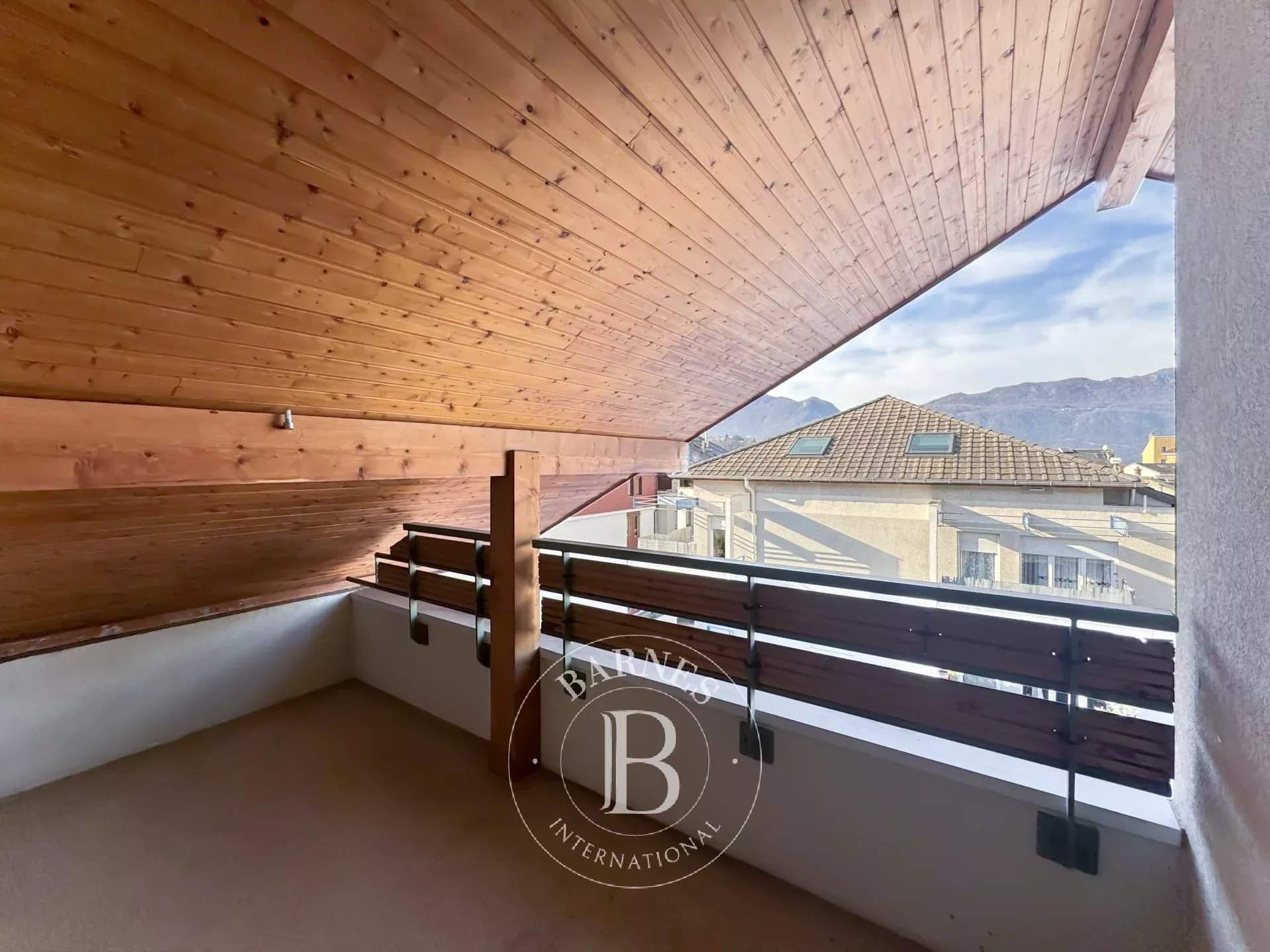 Aix-les-Bains  - Appartement 6 Pi&egrave;ces 4 Chambres - picture 4