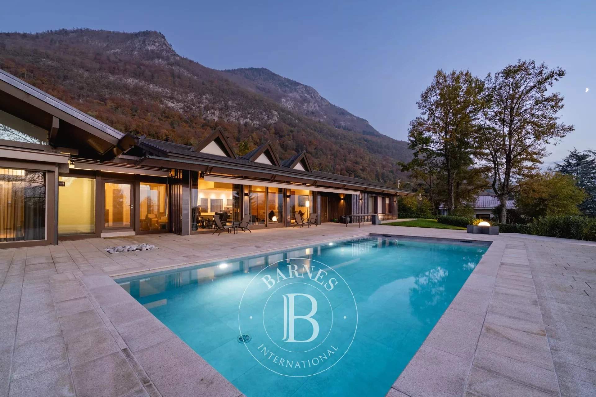 Annecy  - Property 4 Bedrooms - picture 2