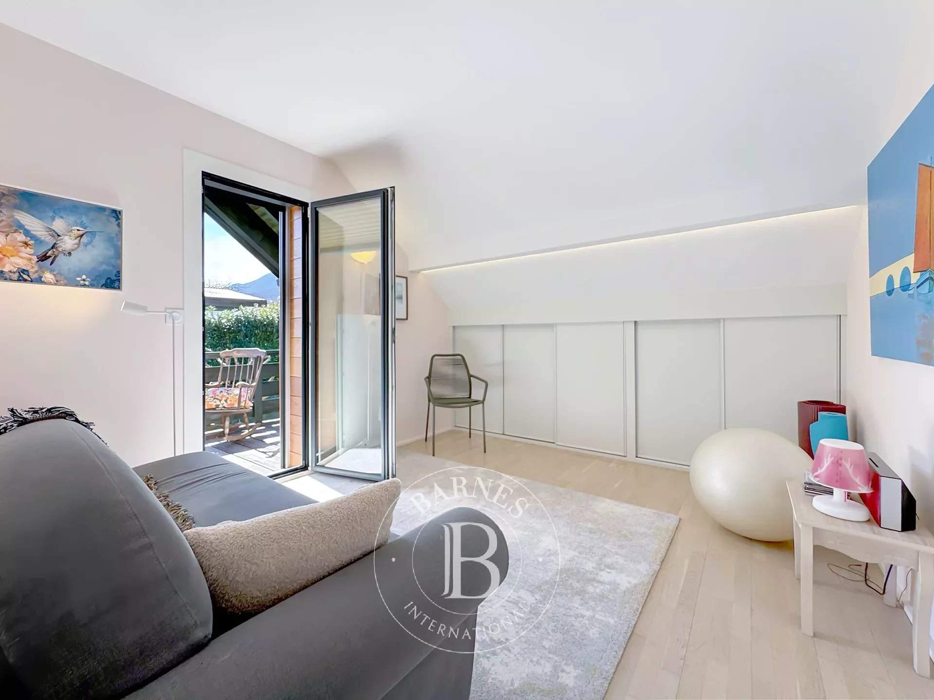 Aix-les-Bains  - Maison 6 Pi&egrave;ces 3 Chambres - picture 13