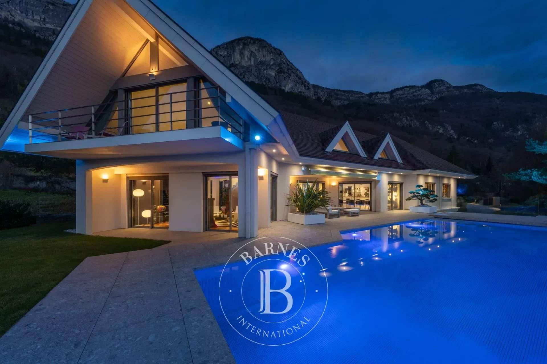 Annecy  - Villa 8 Pièces 7 Chambres - picture 4