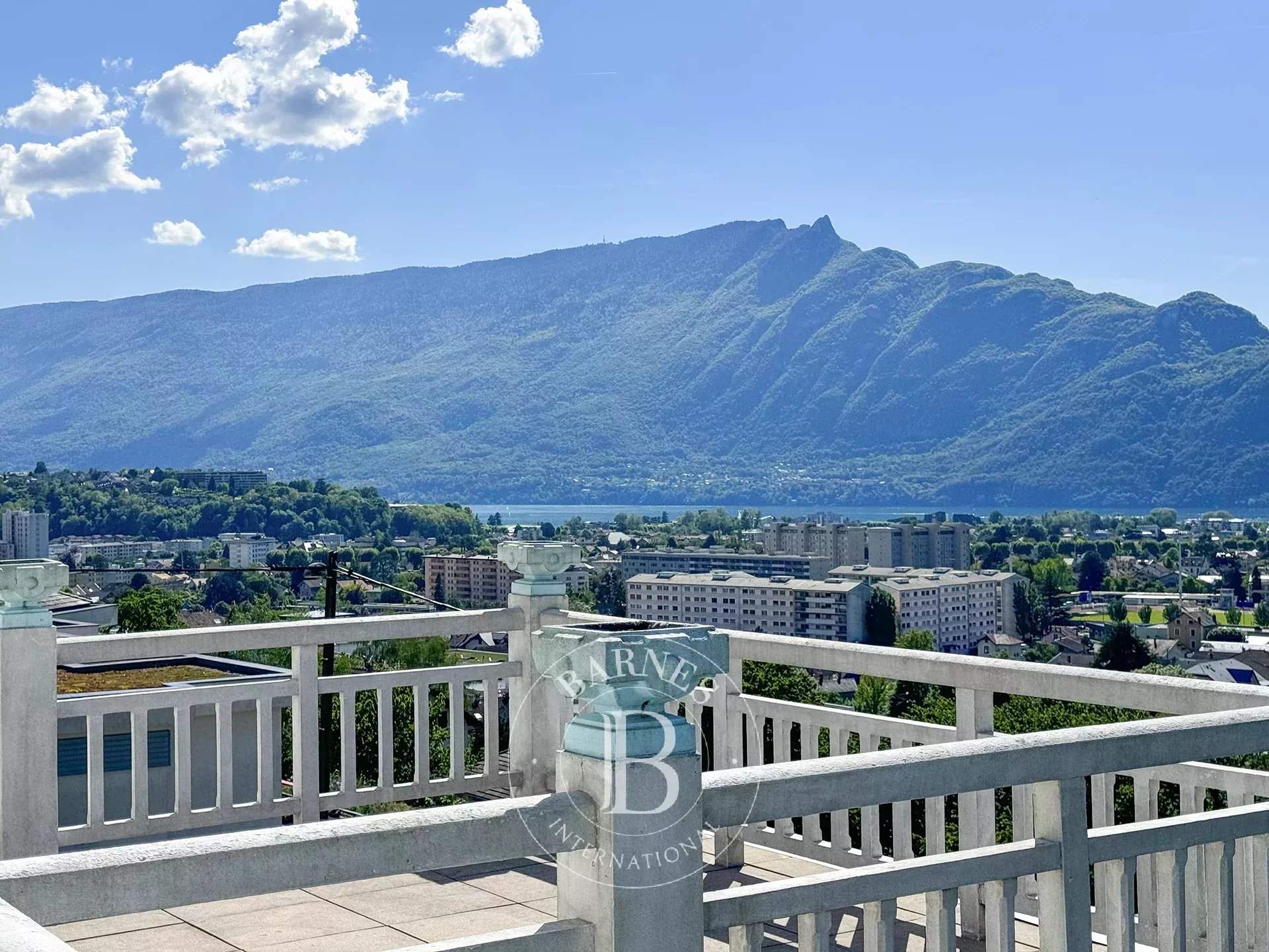 Aix-les-Bains  - Maison 7 Pi&egrave;ces 4 Chambres - picture 11