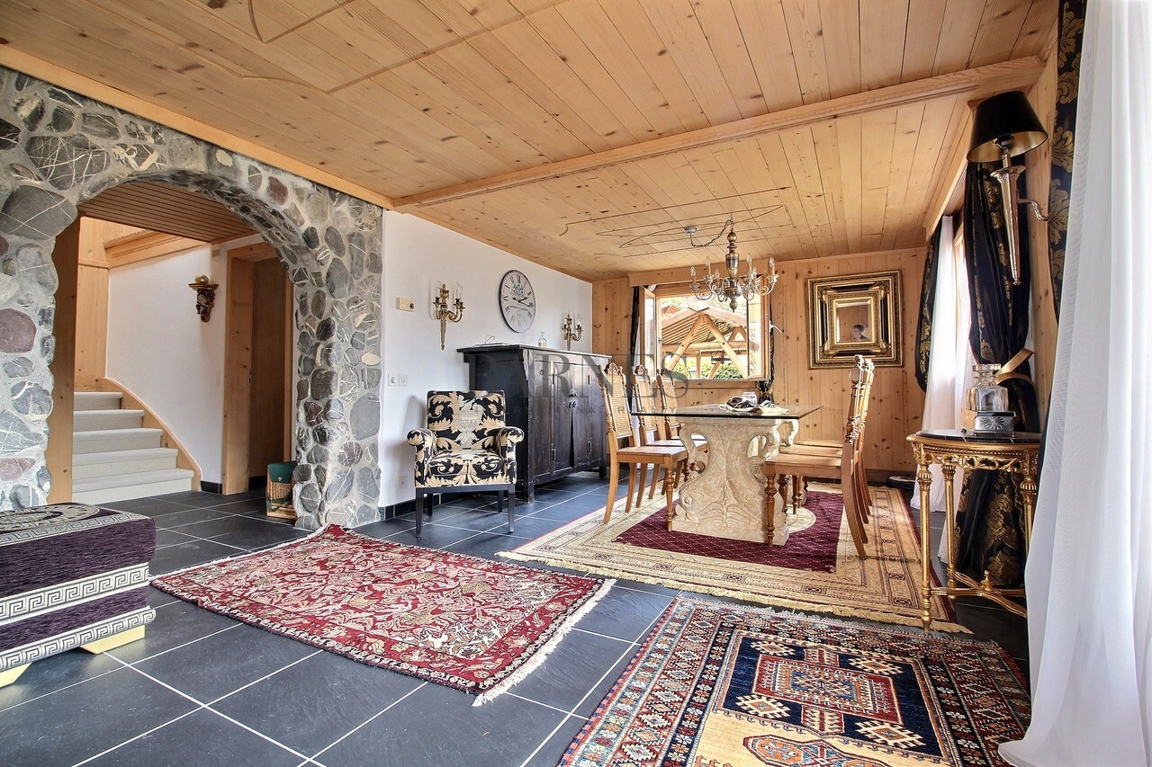 House for sale 5 Bedrooms 2045 sq ft Châteaud'Oex RivieraPaysd