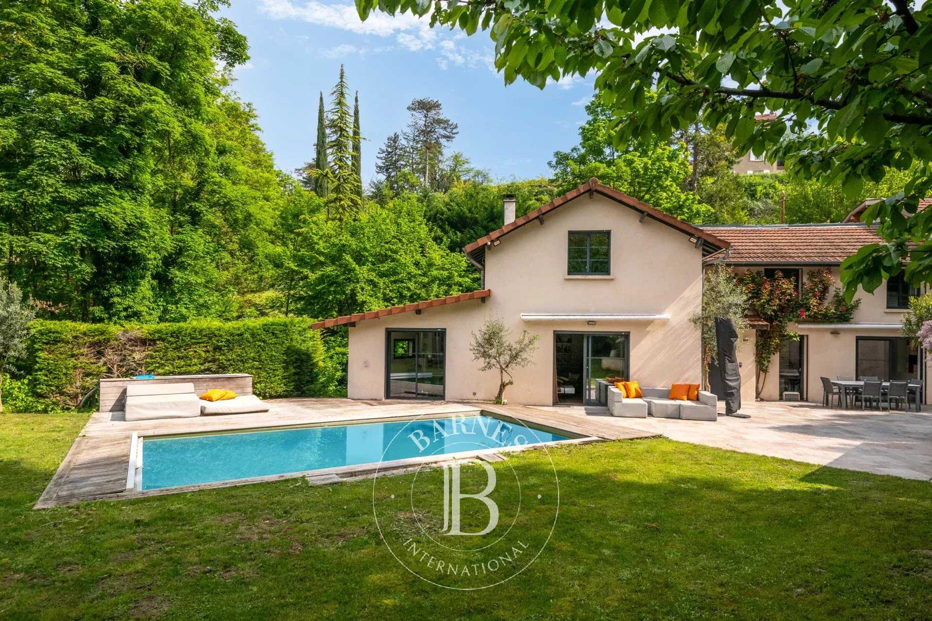 Caluire-et-Cuire  - House 6 Bedrooms