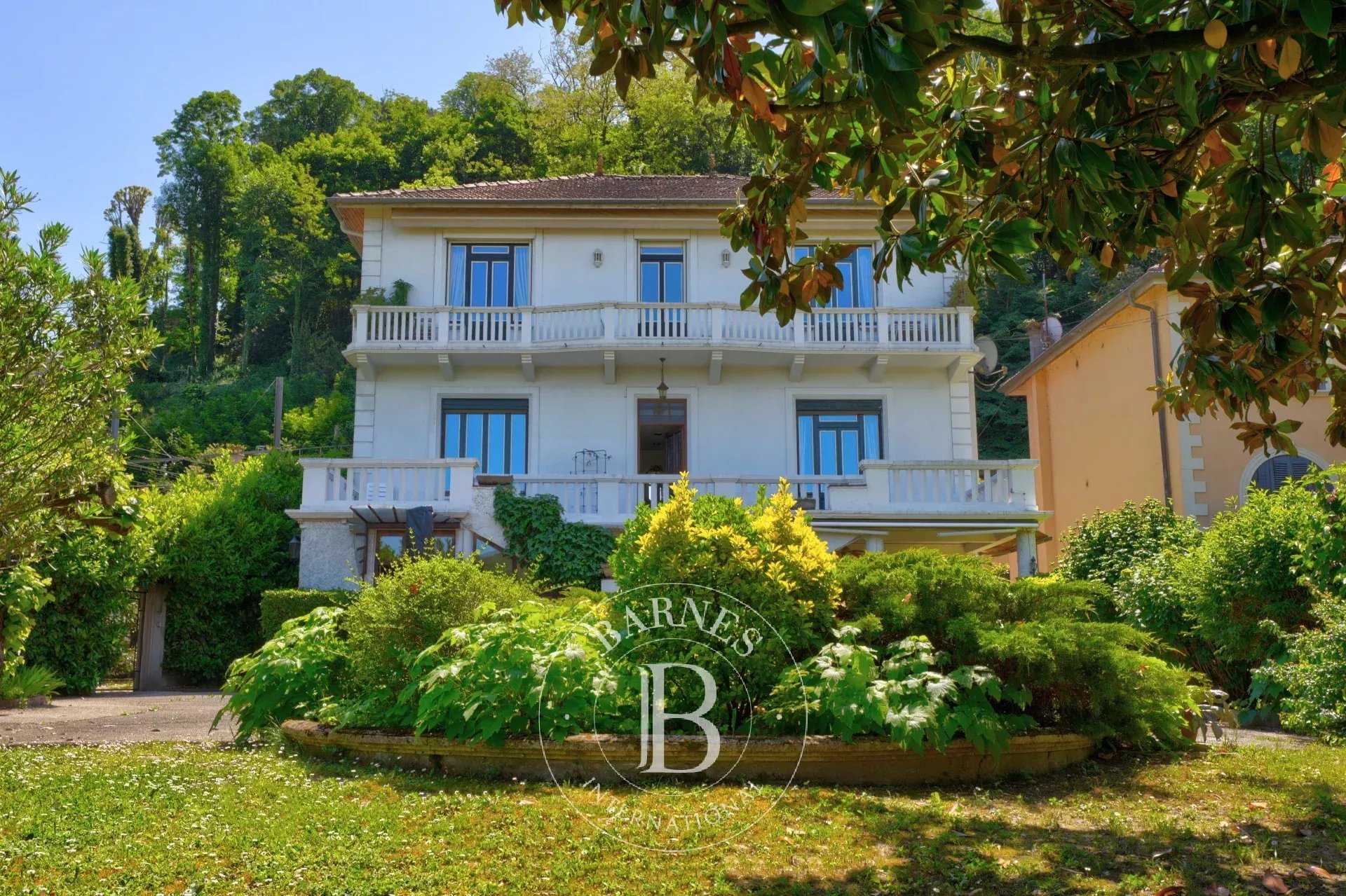 Caluire-et-Cuire  - Apartment 3 Bedrooms