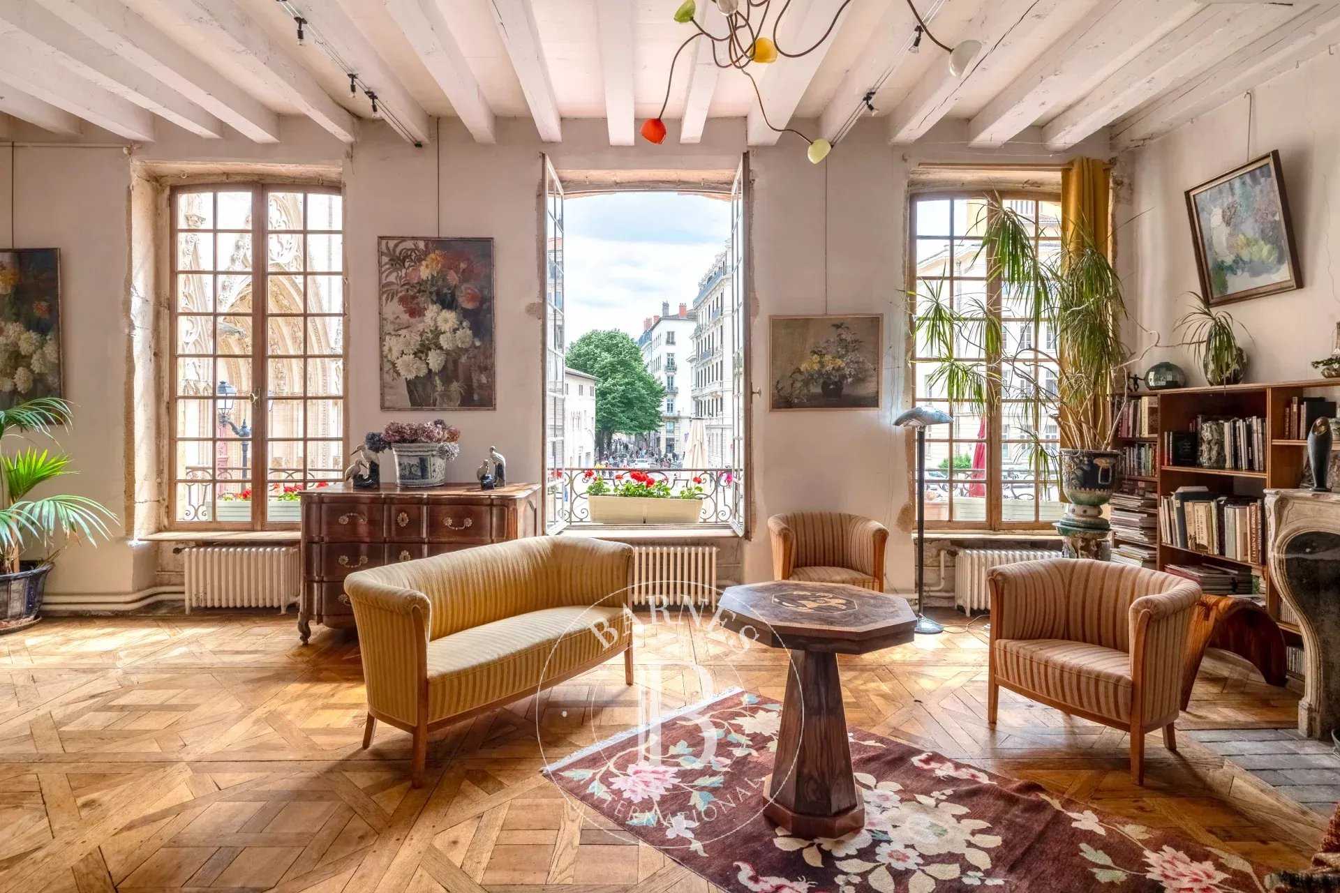 Lyon  - Appartement 7 Pi&egrave;ces 4 Chambres