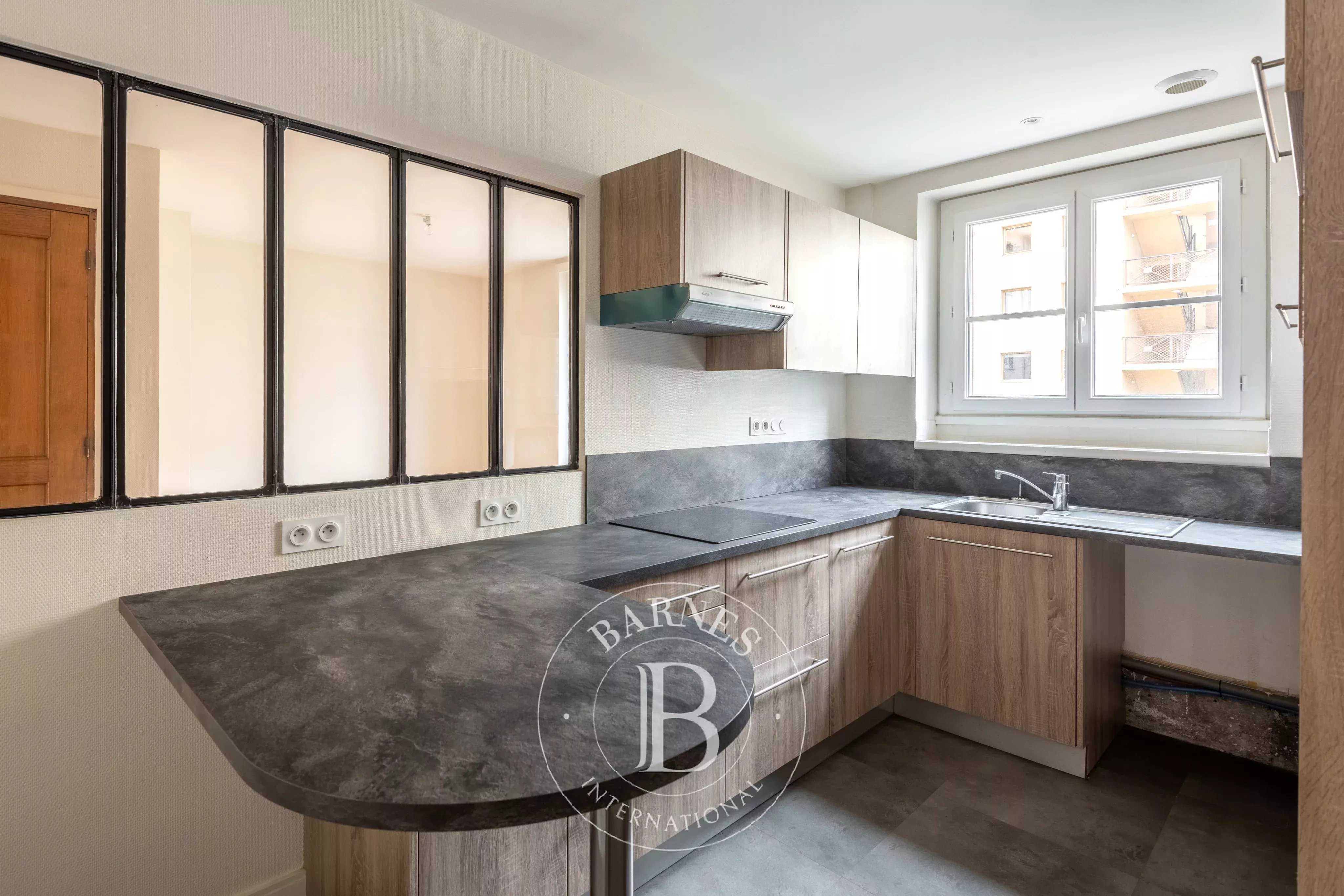 Lyon  - Appartement 3 Pi&egrave;ces 2 Chambres