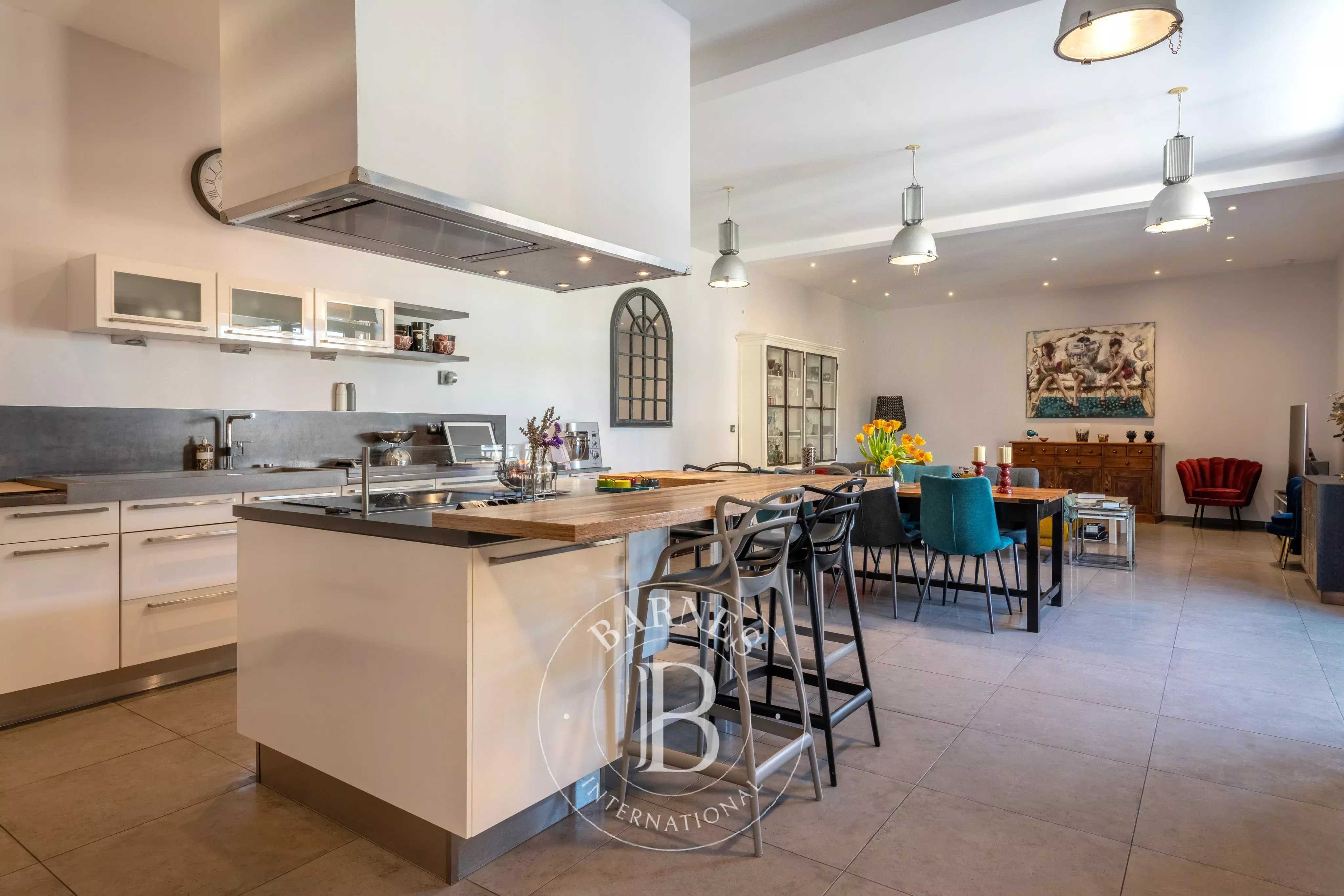 Lentilly  - Maison 7 Pi&egrave;ces 5 Chambres