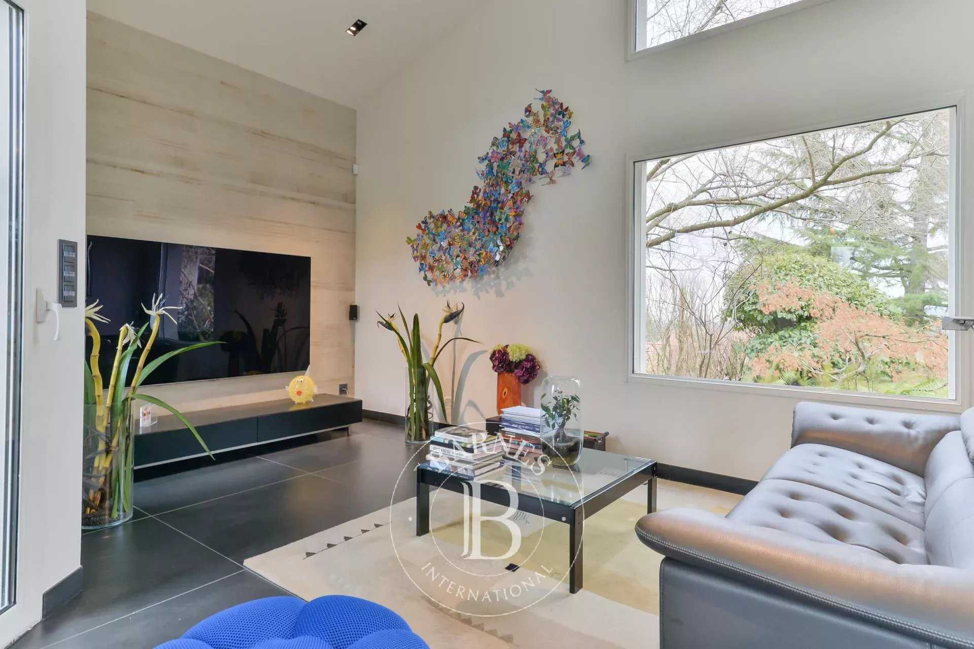 Simandres  - Maison 8 Pi&egrave;ces 3 Chambres