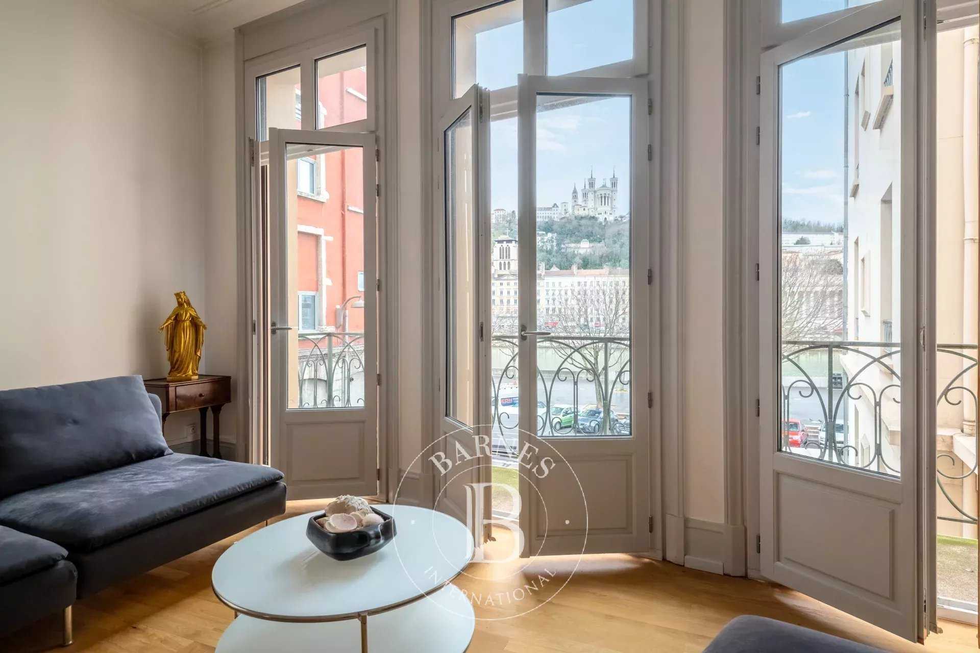 Lyon  - Appartement 5 Pi&egrave;ces 3 Chambres