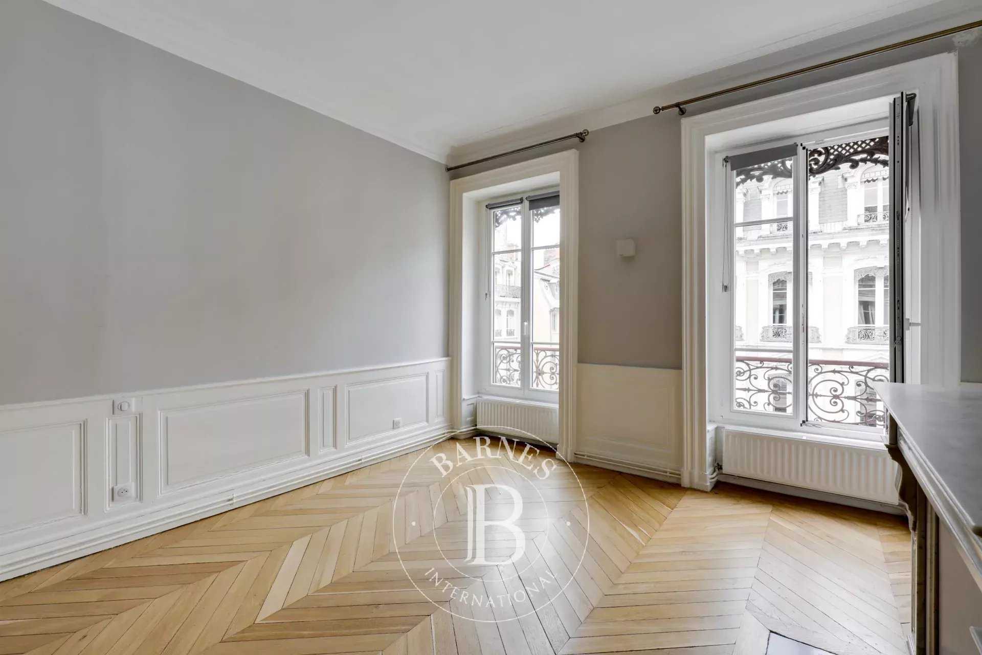 Lyon  - Appartement 3 Pi&egrave;ces 2 Chambres