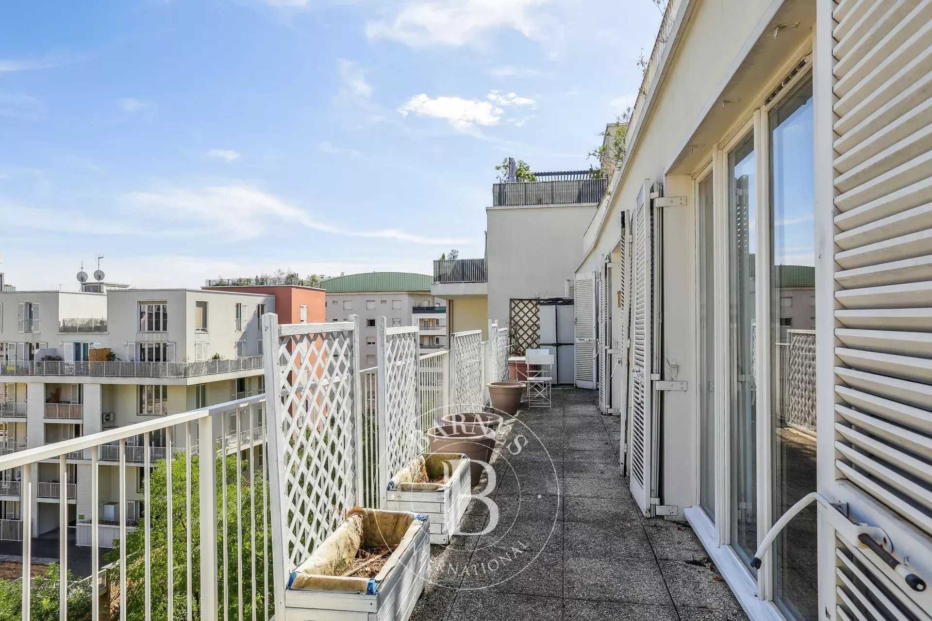Lyon  - Appartement 5 Pièces 5 Chambres