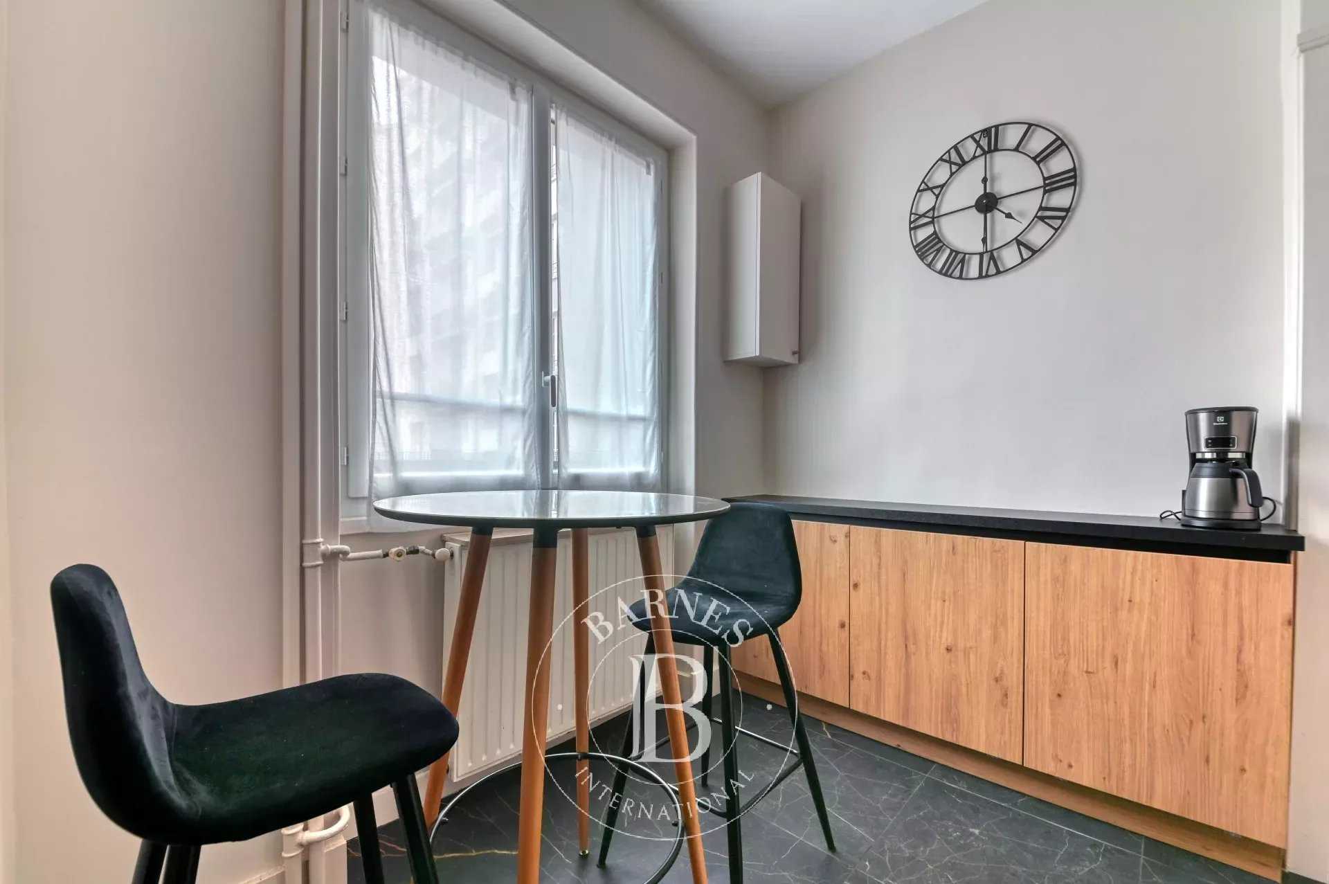 Lyon  - Appartement 2 Pièces, 1 Chambre