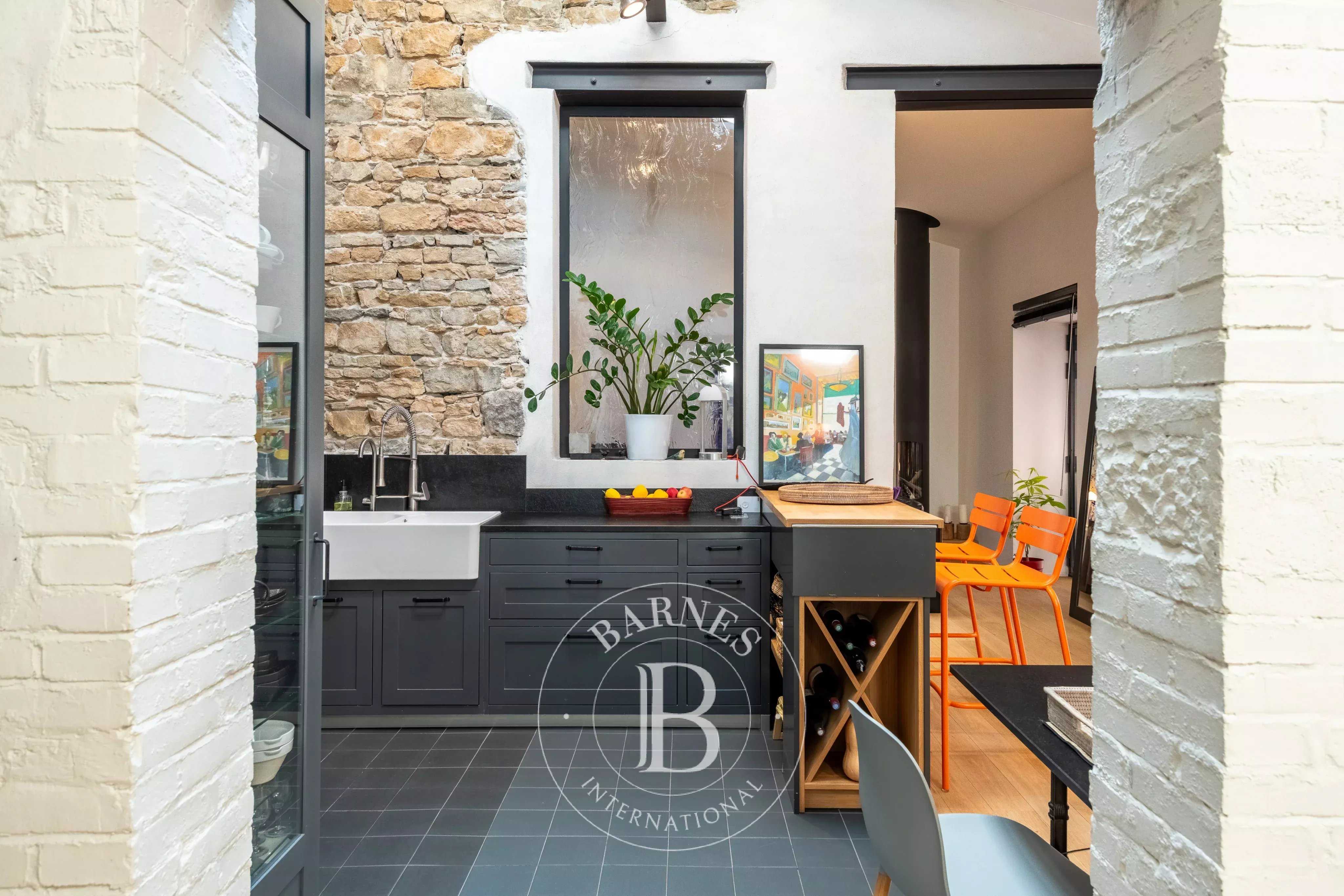 Lyon  - Appartement 8 Pi&egrave;ces 5 Chambres