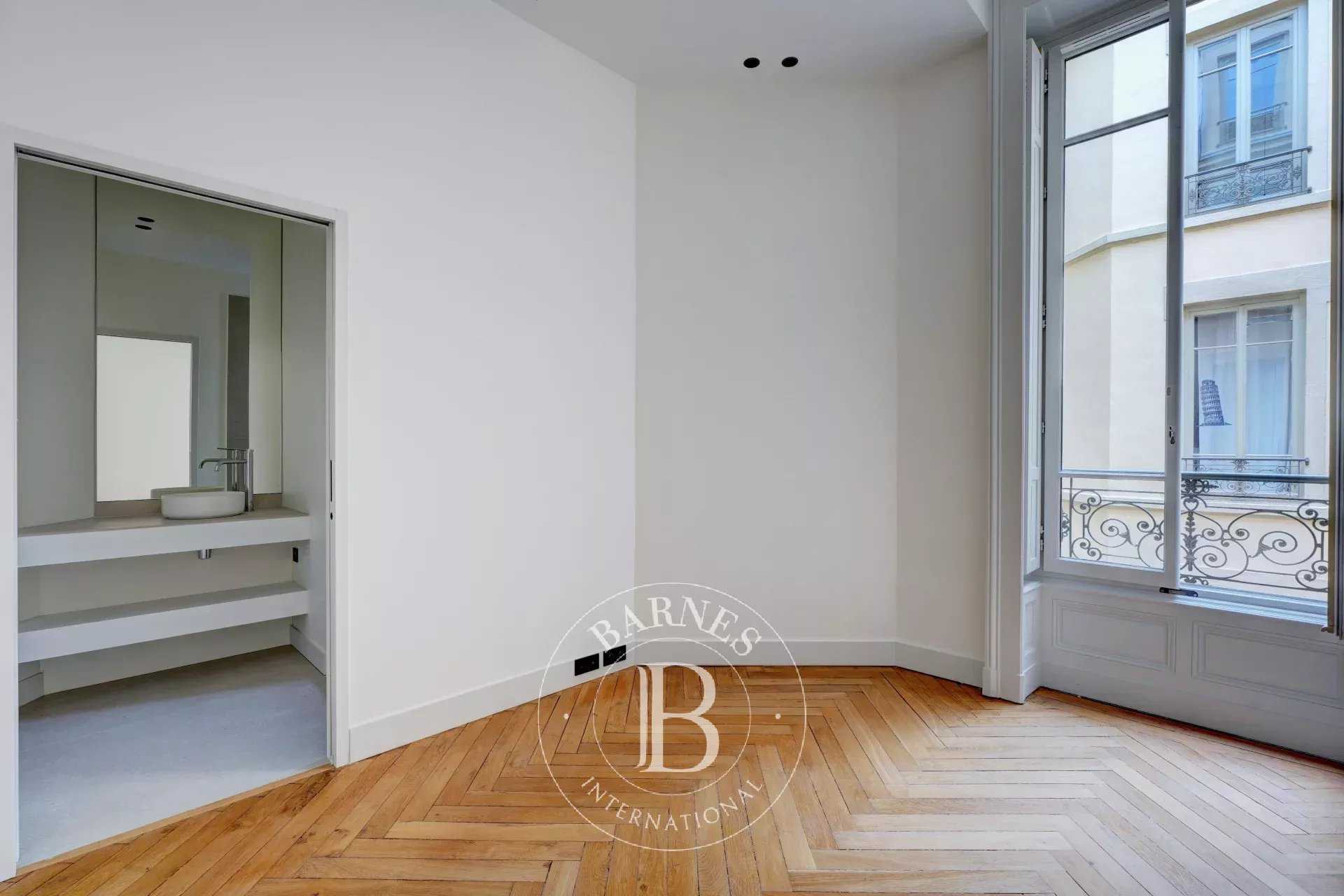 Lyon  - Apartment 2 Bedrooms