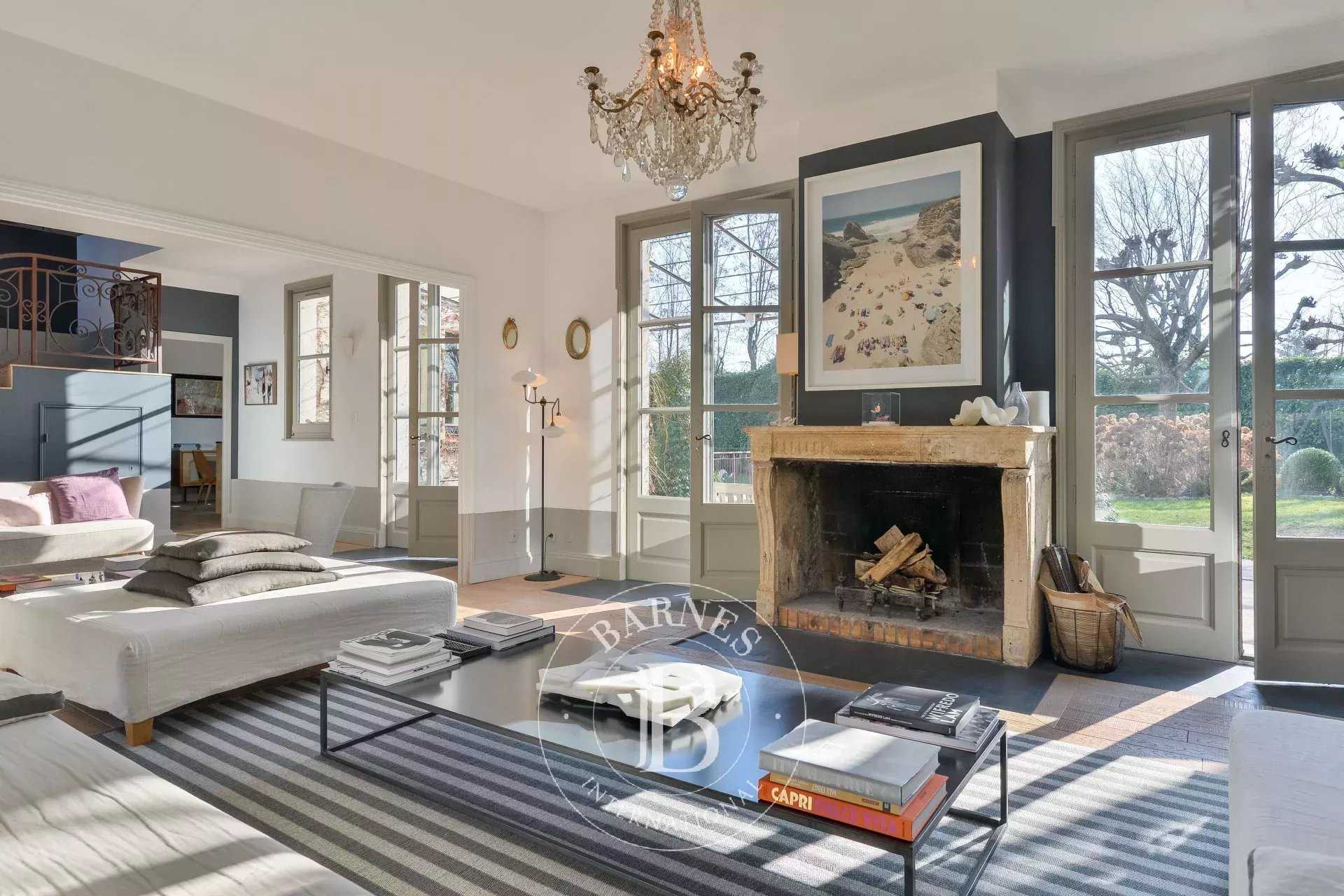 Saint-Didier-au-Mont-d'Or  - House 5 Bedrooms