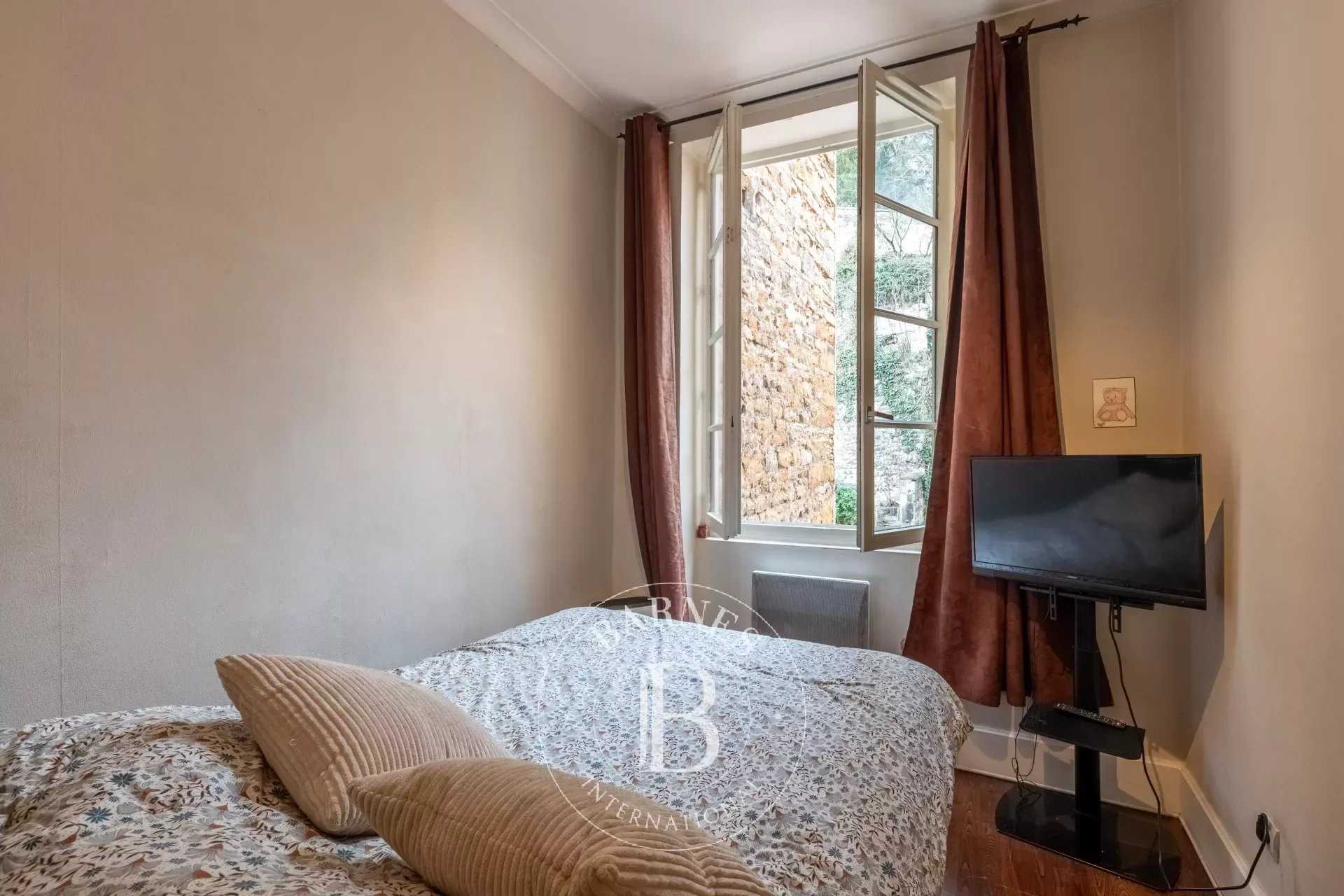 Lyon  - Apartment 3 Bedrooms
